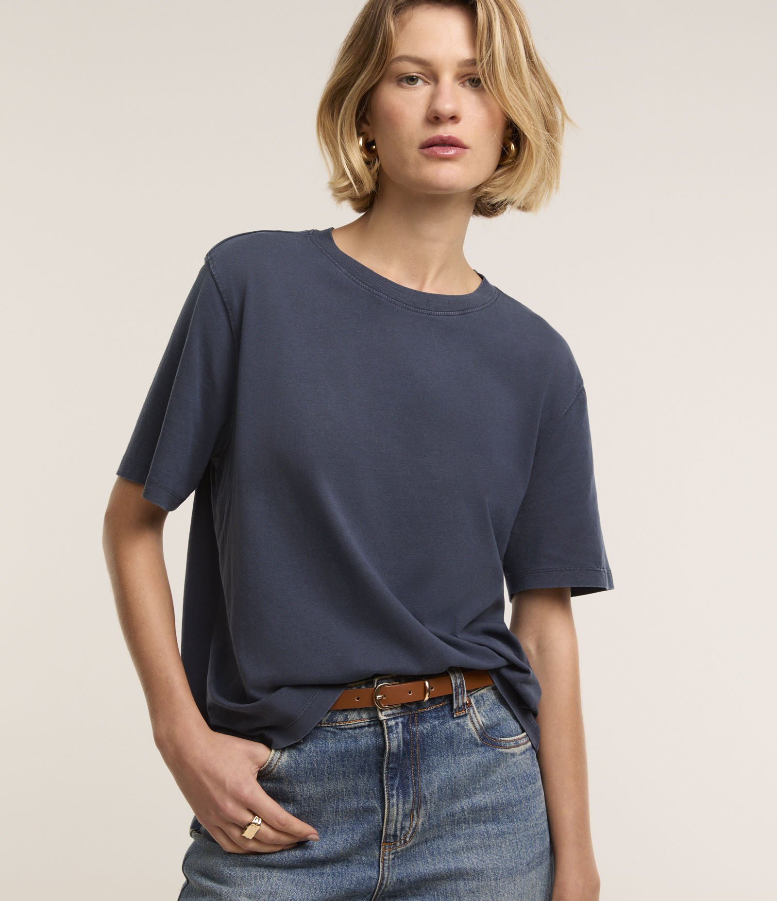 Blusa T-shirt em Algodão com Lavagem Estonada Azul 1