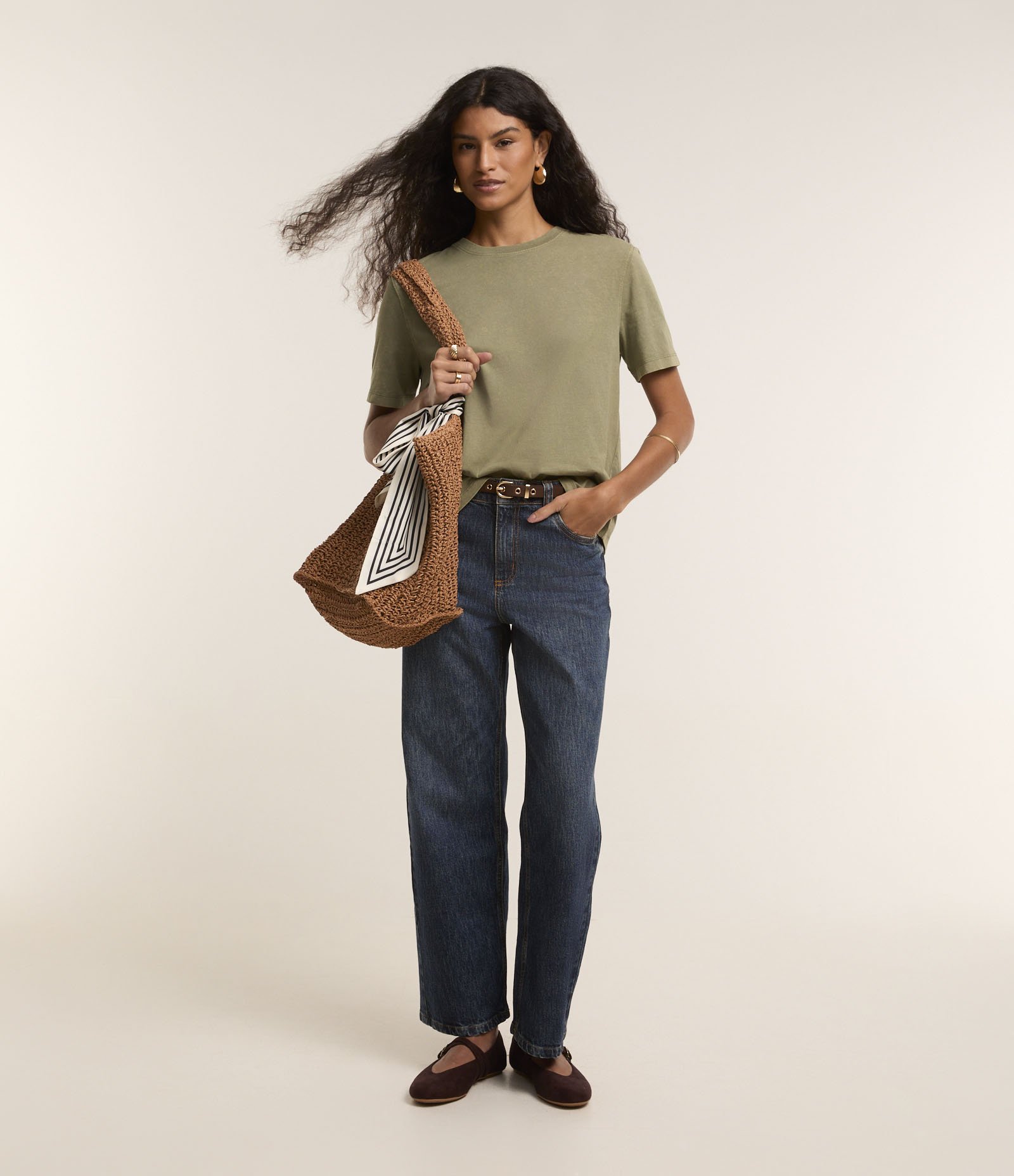 Blusa T-shirt em Algodão com Lavagem Estonada Verde 2