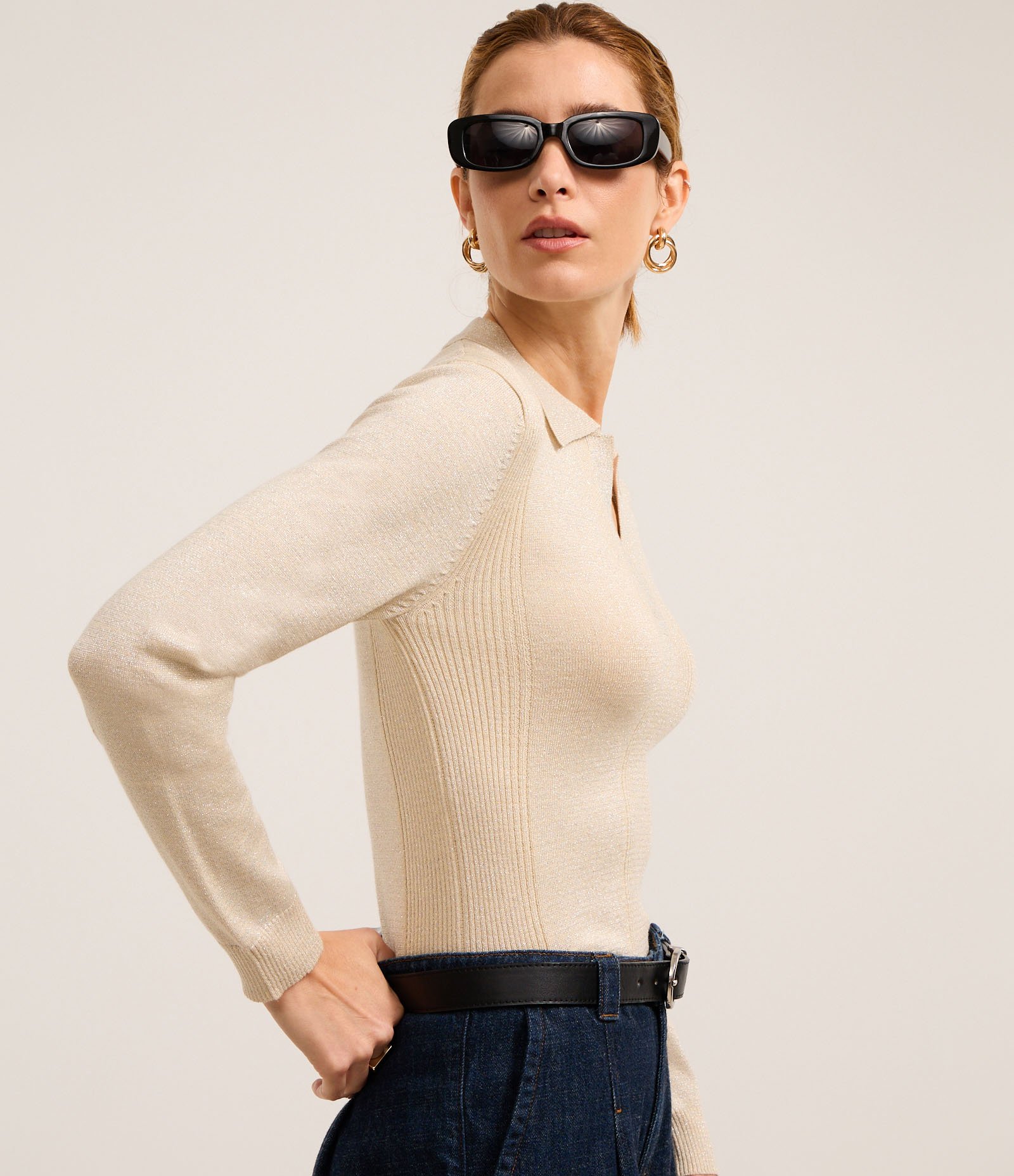 Blusa em Viscose com Gola V e Lapela Bege 3