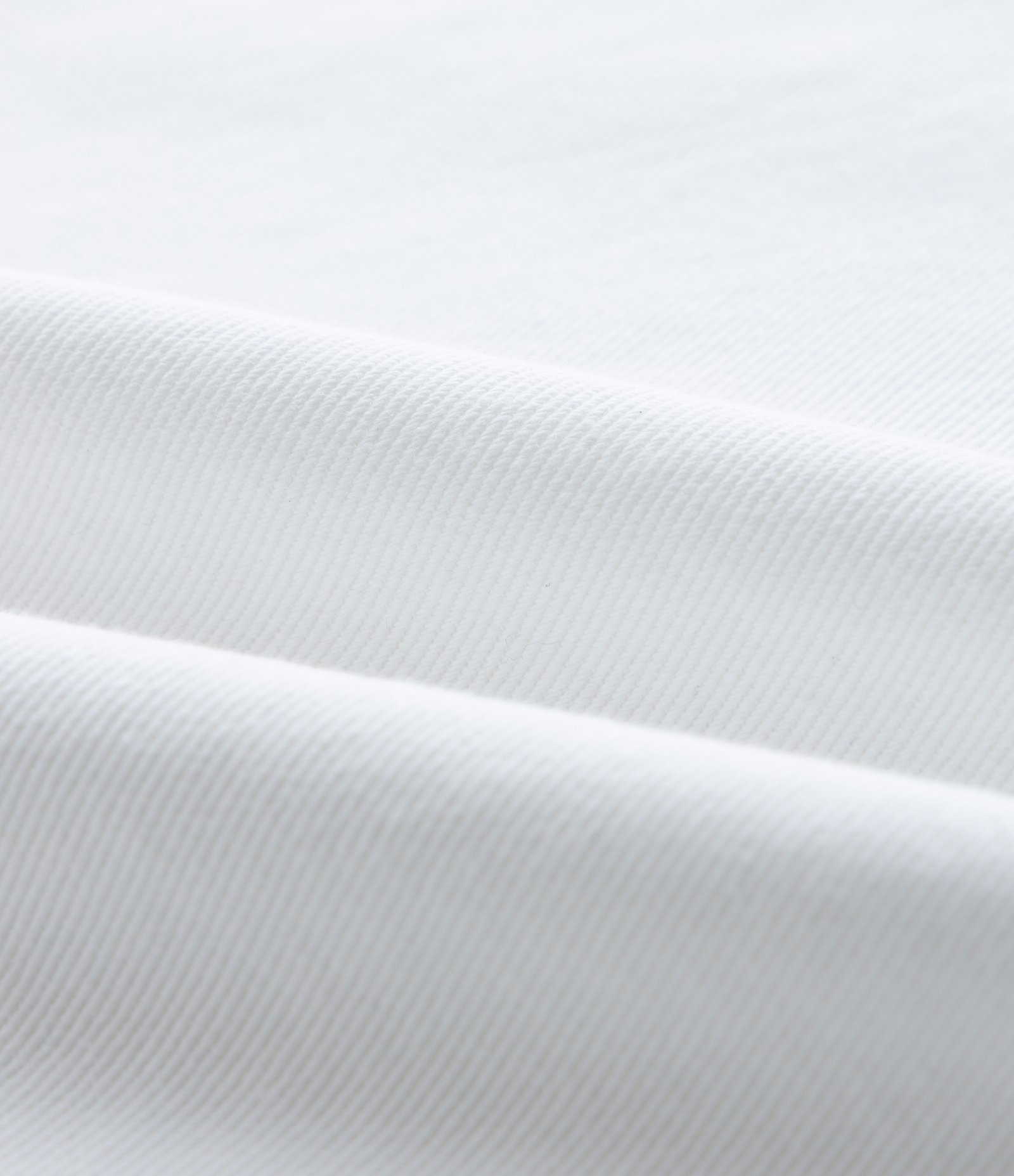 Calça Wide Leg em Sarja com Bolsos Cargo e Cinto Faixa Curve & Plus Size Branco 7