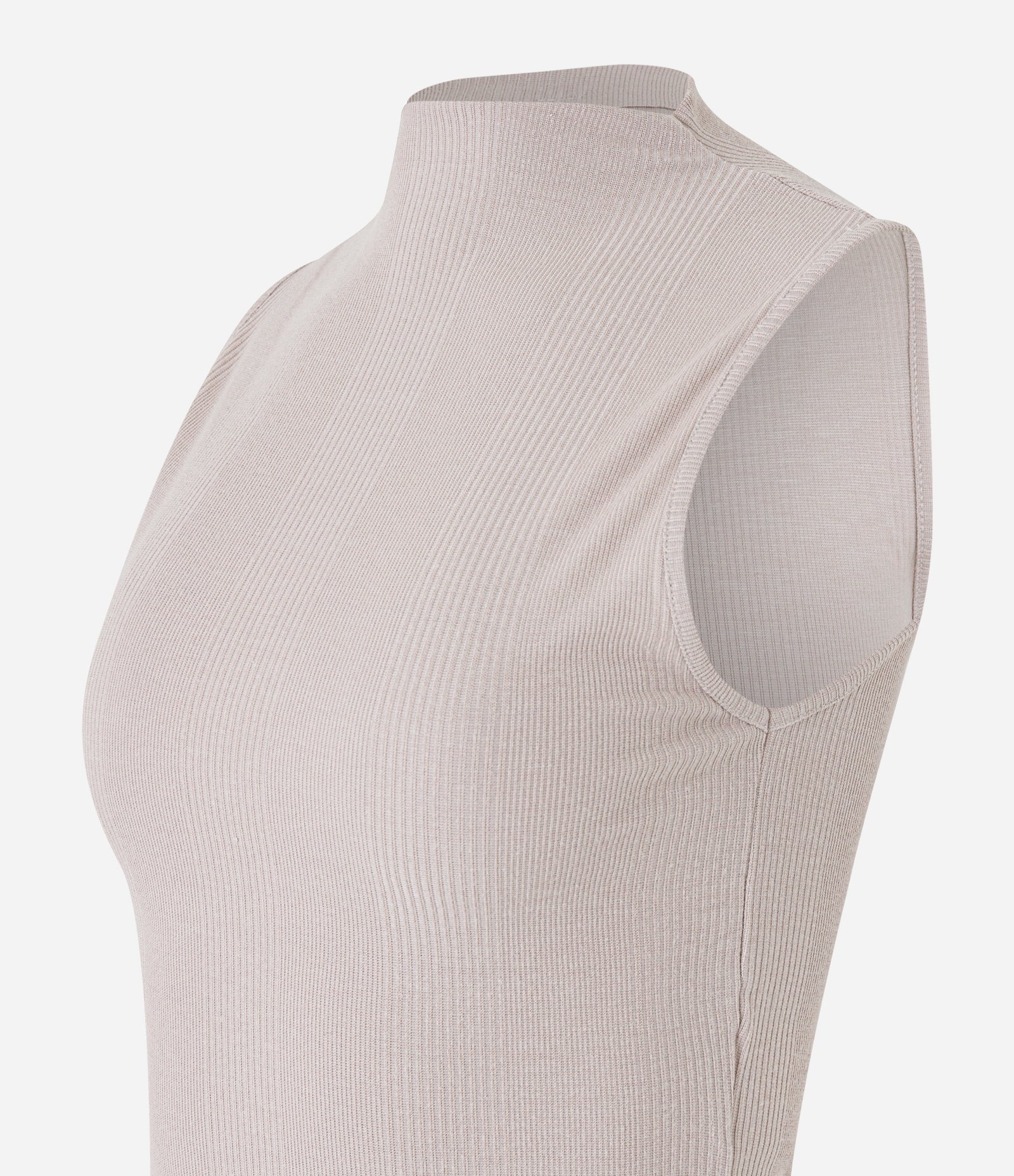 Blusa sem Manga em Ribana com Golinha Inteira Cinza 5