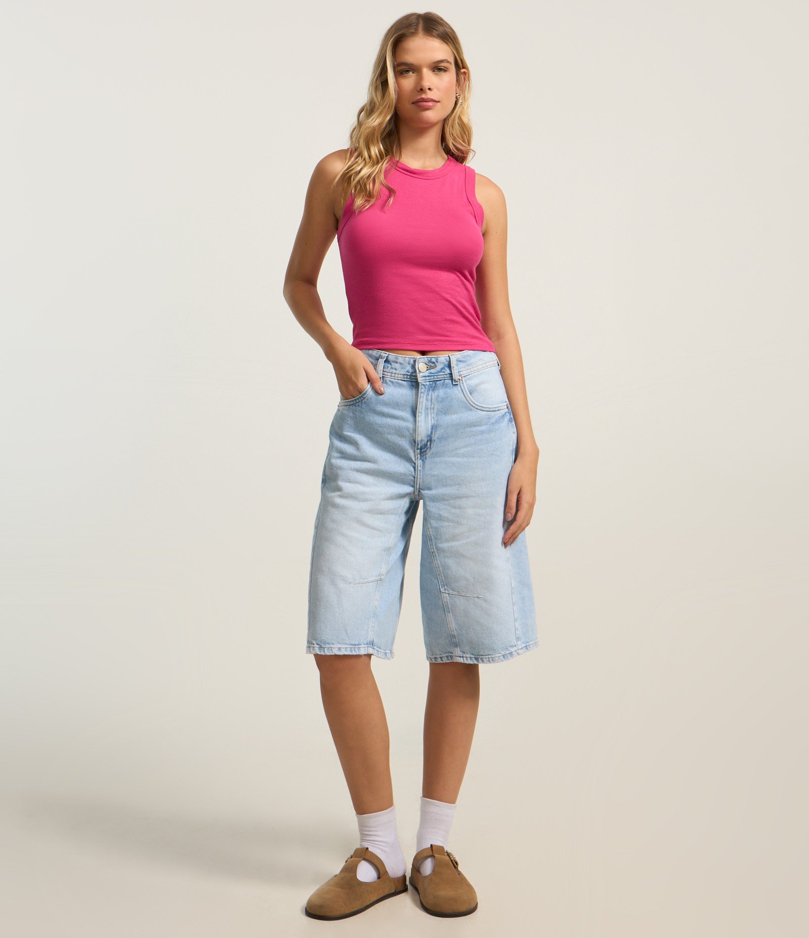 Regata Cropped Básica em Ribana Canelada Rosa Pink 2