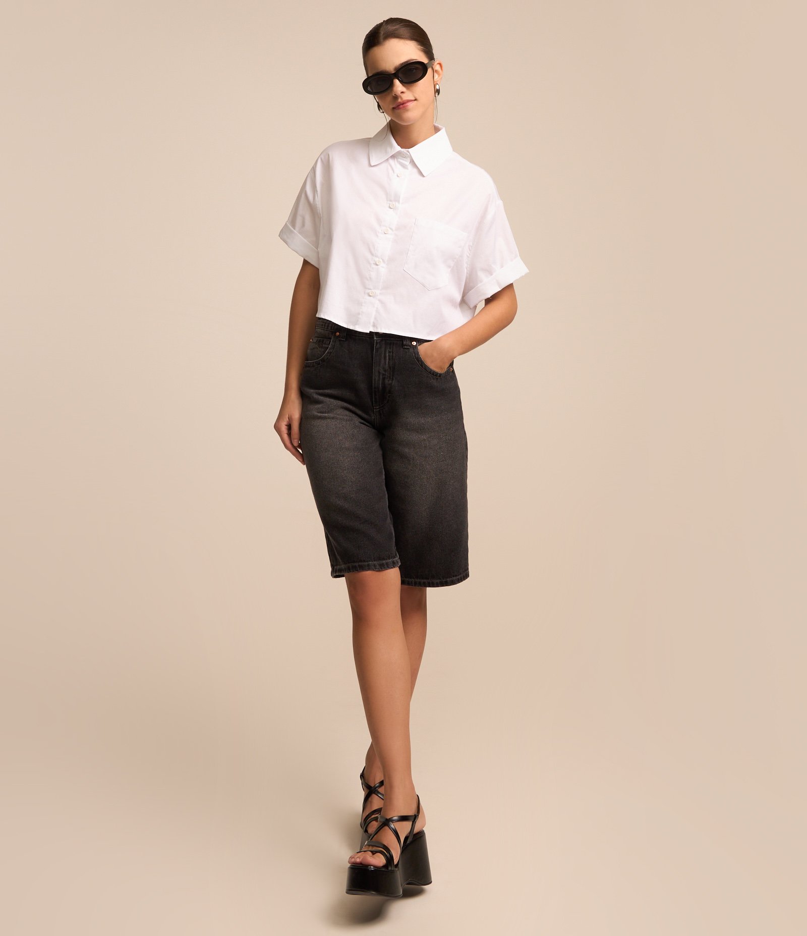 Camisa Cropped em Tricoline com Bolso e Manga Dobradinha Branco 2