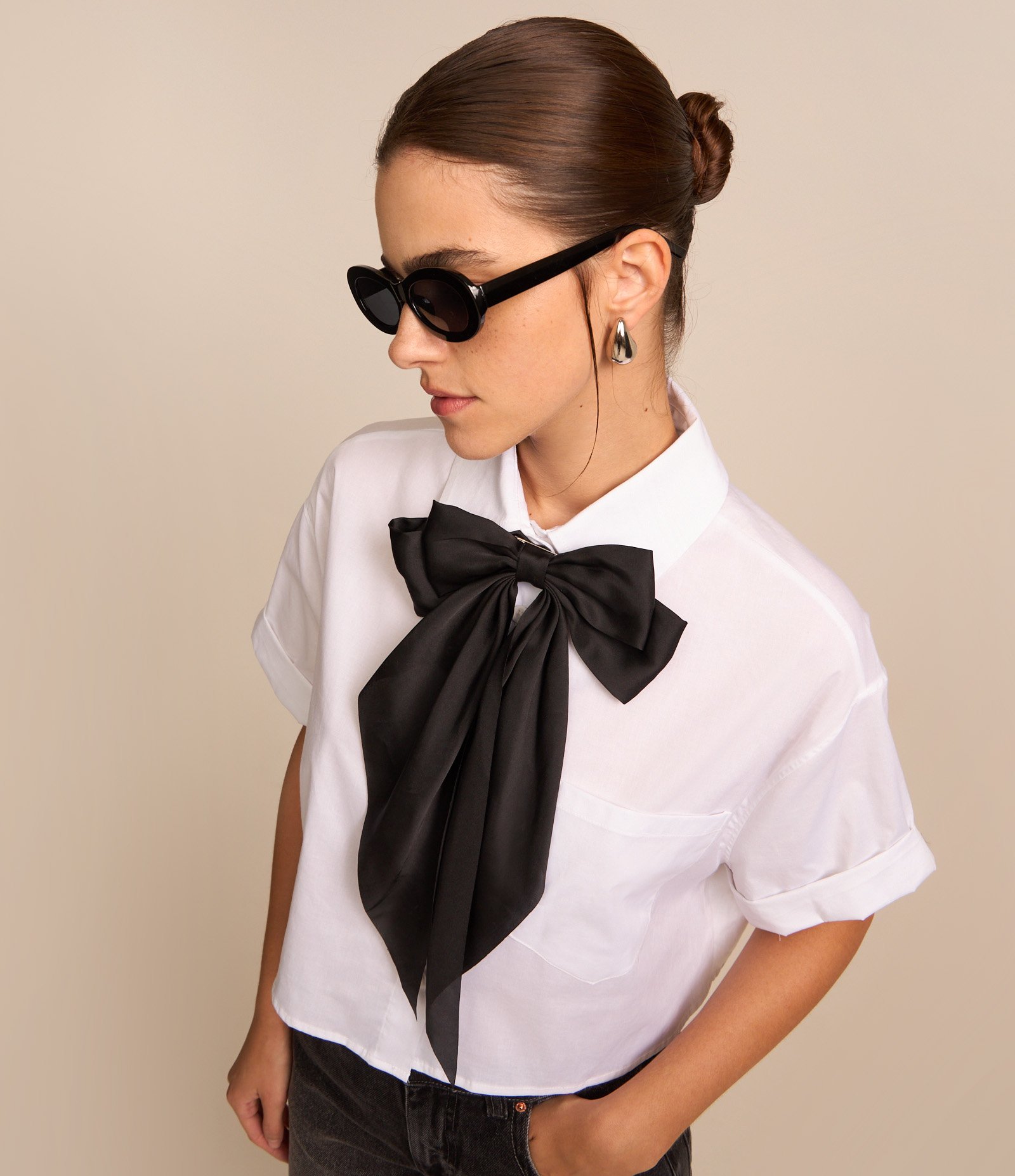 Camisa Cropped em Tricoline com Bolso e Manga Dobradinha Branco 3