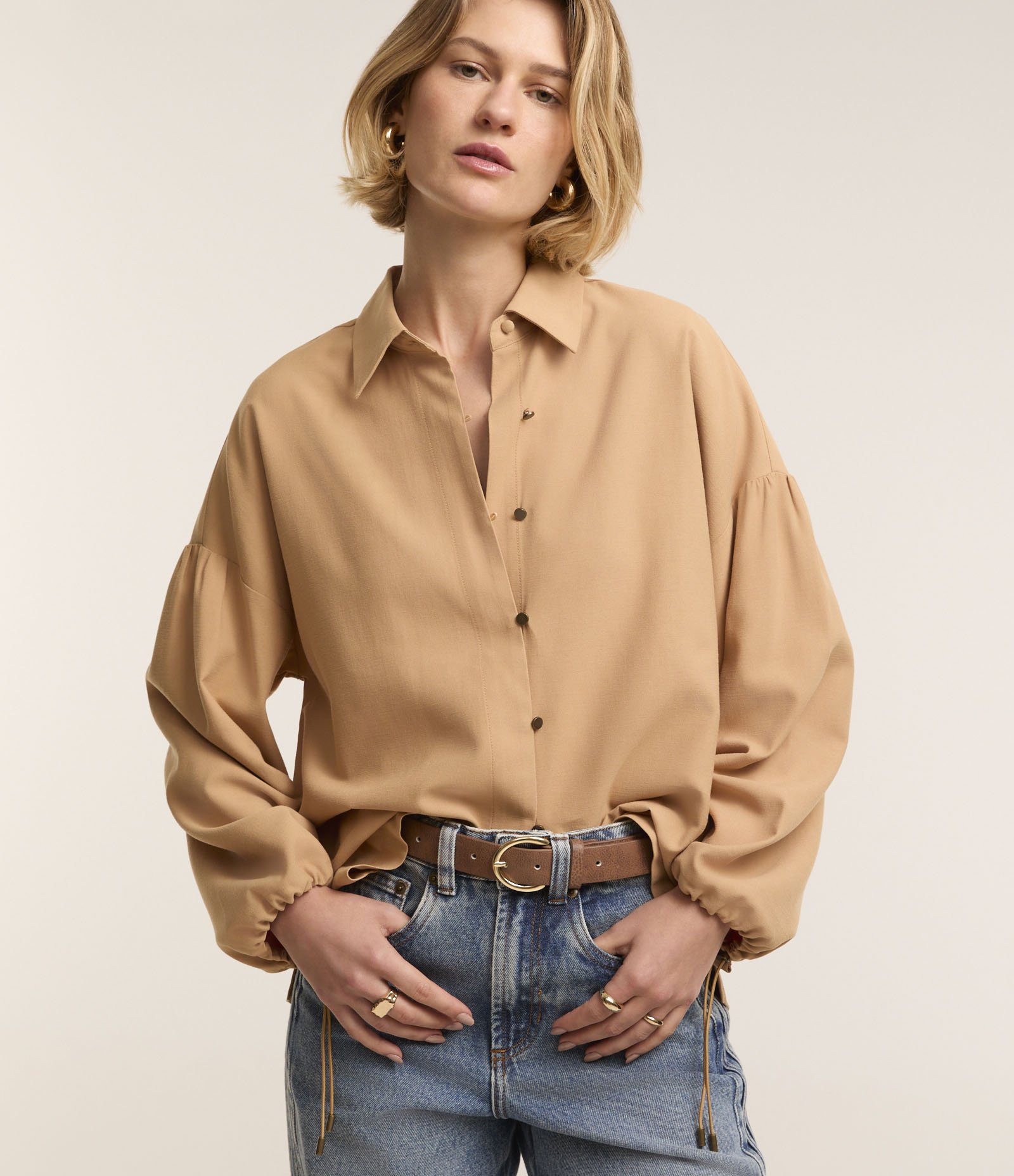 Camisa Sportcore em Viscose com Detalhes nos Punhos Bege 1