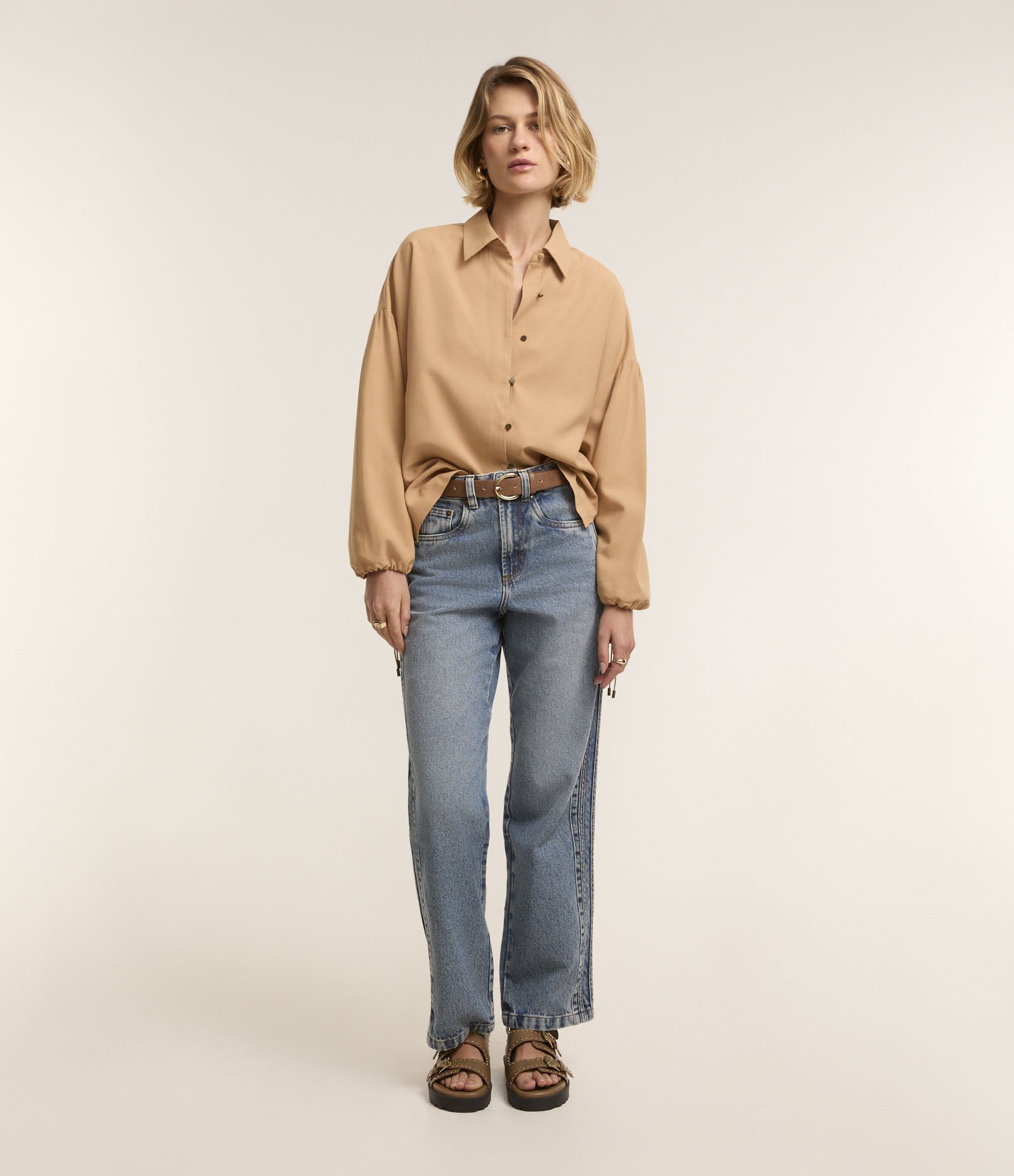 Camisa Sportcore em Viscose com Detalhes nos Punhos Bege 2