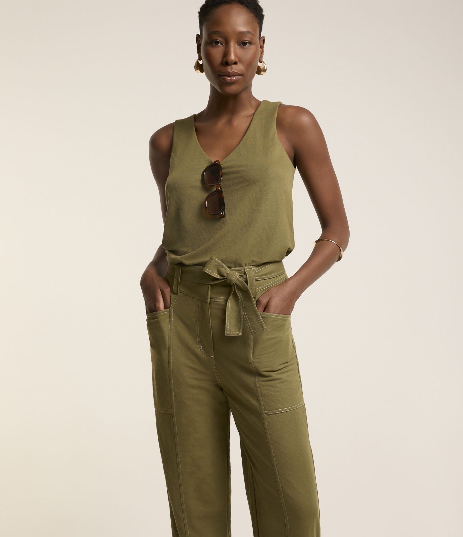 Calça Piquet Pespontada com Faixa Verde 2