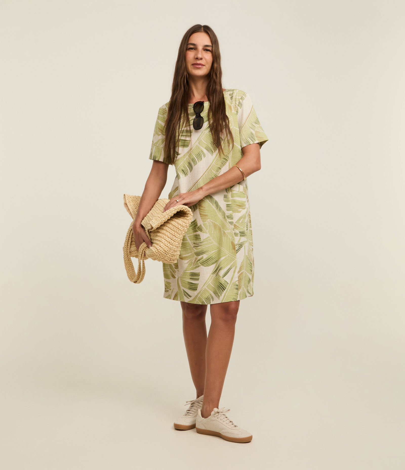 Vestido em Viscolinho com Estampa Folhagens Posy Green 2