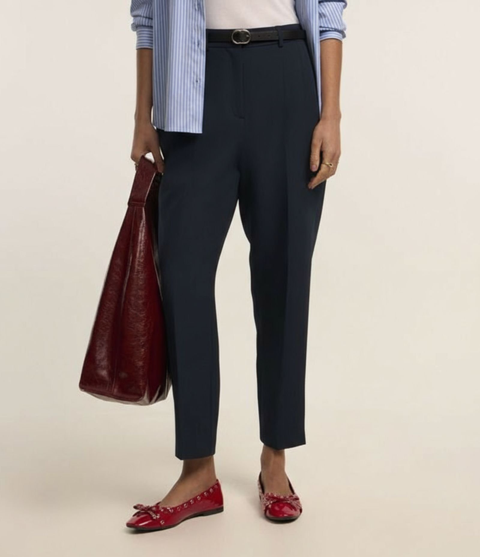 Calça Cenoura Alfaiatada com Cinto Fivela Azul 3