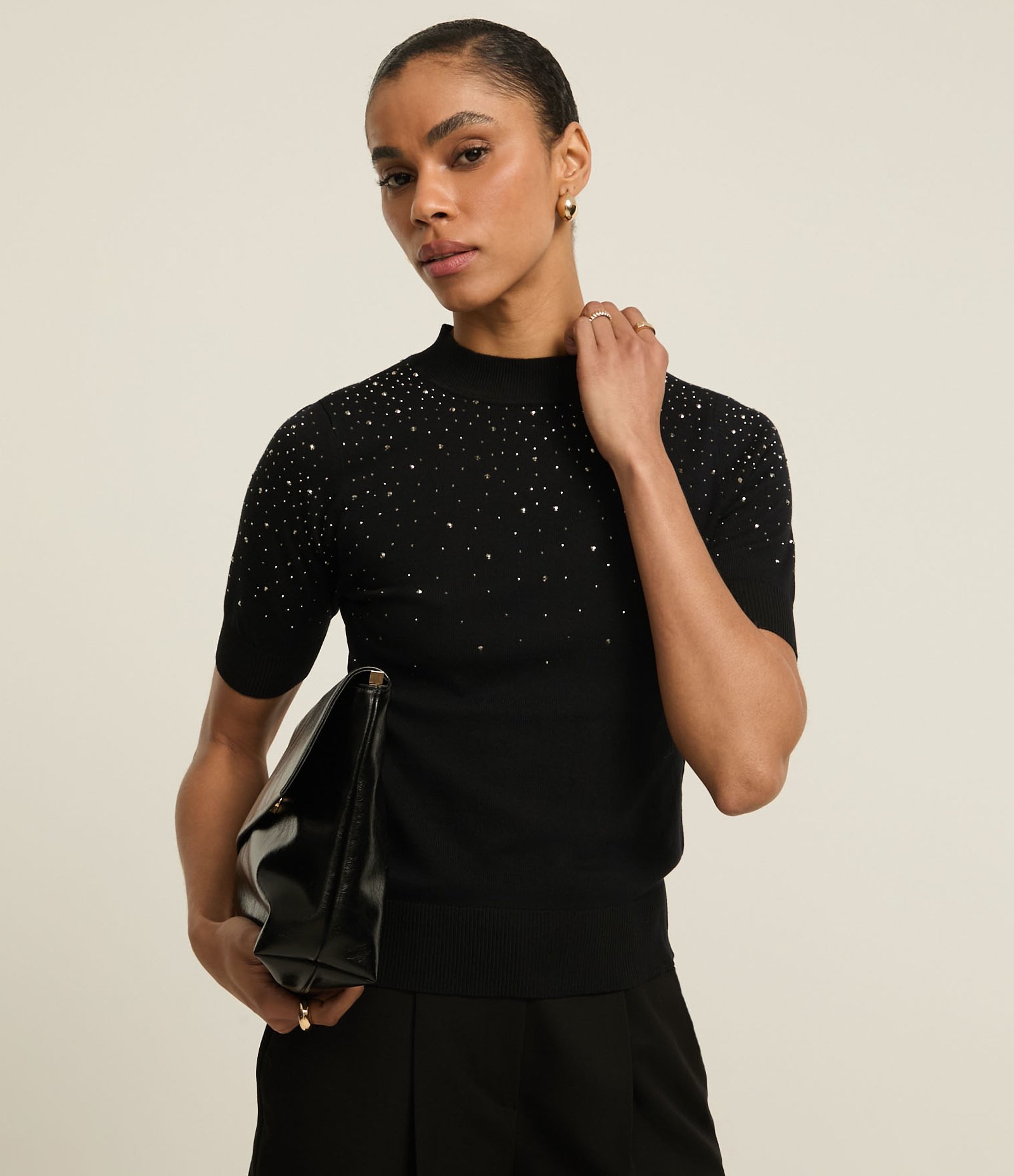 Blusa em Tricô com Brilhos de Strass e Manga Curta Preto 1