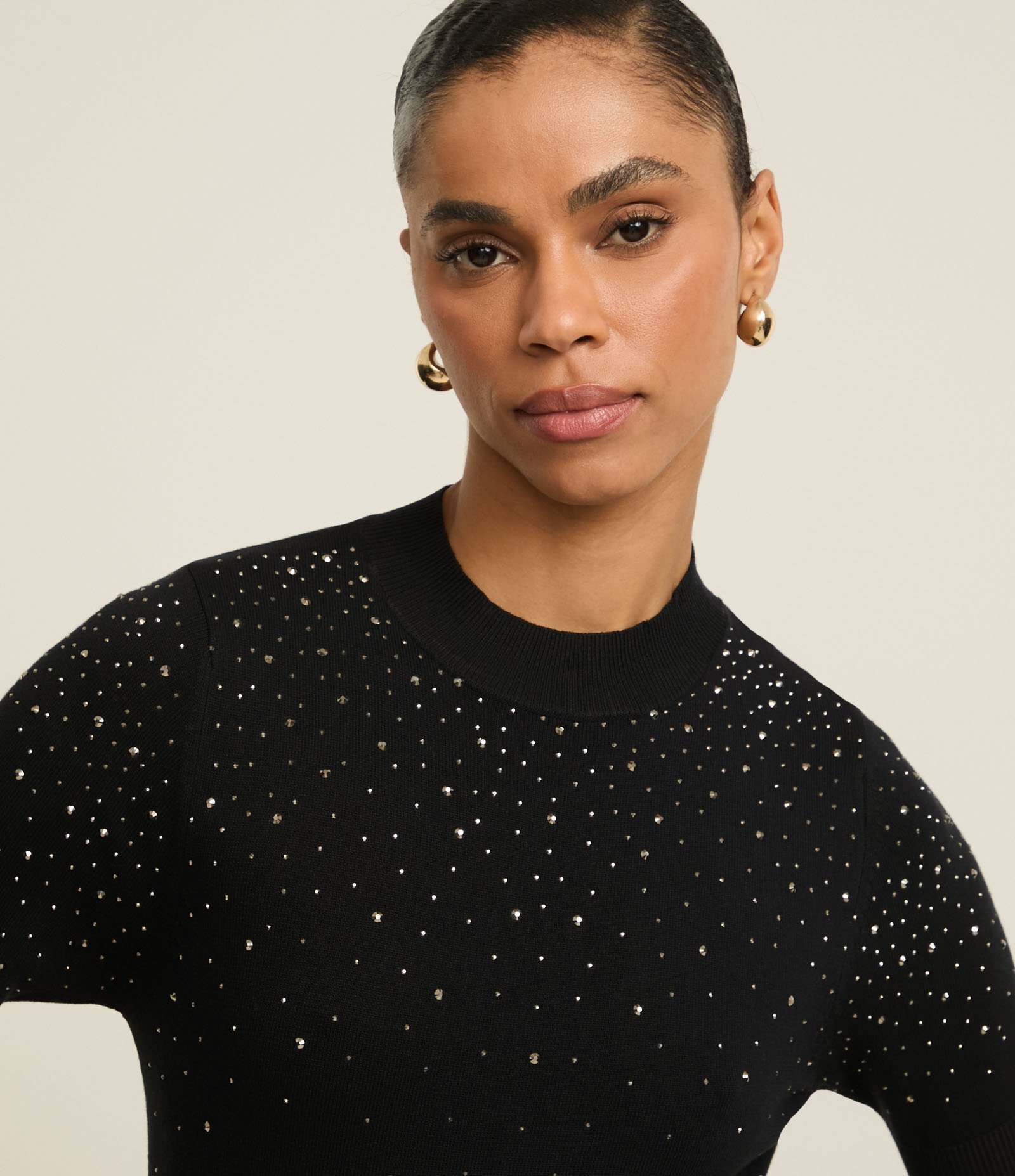 Blusa em Tricô com Brilhos de Strass e Manga Curta Preto 4