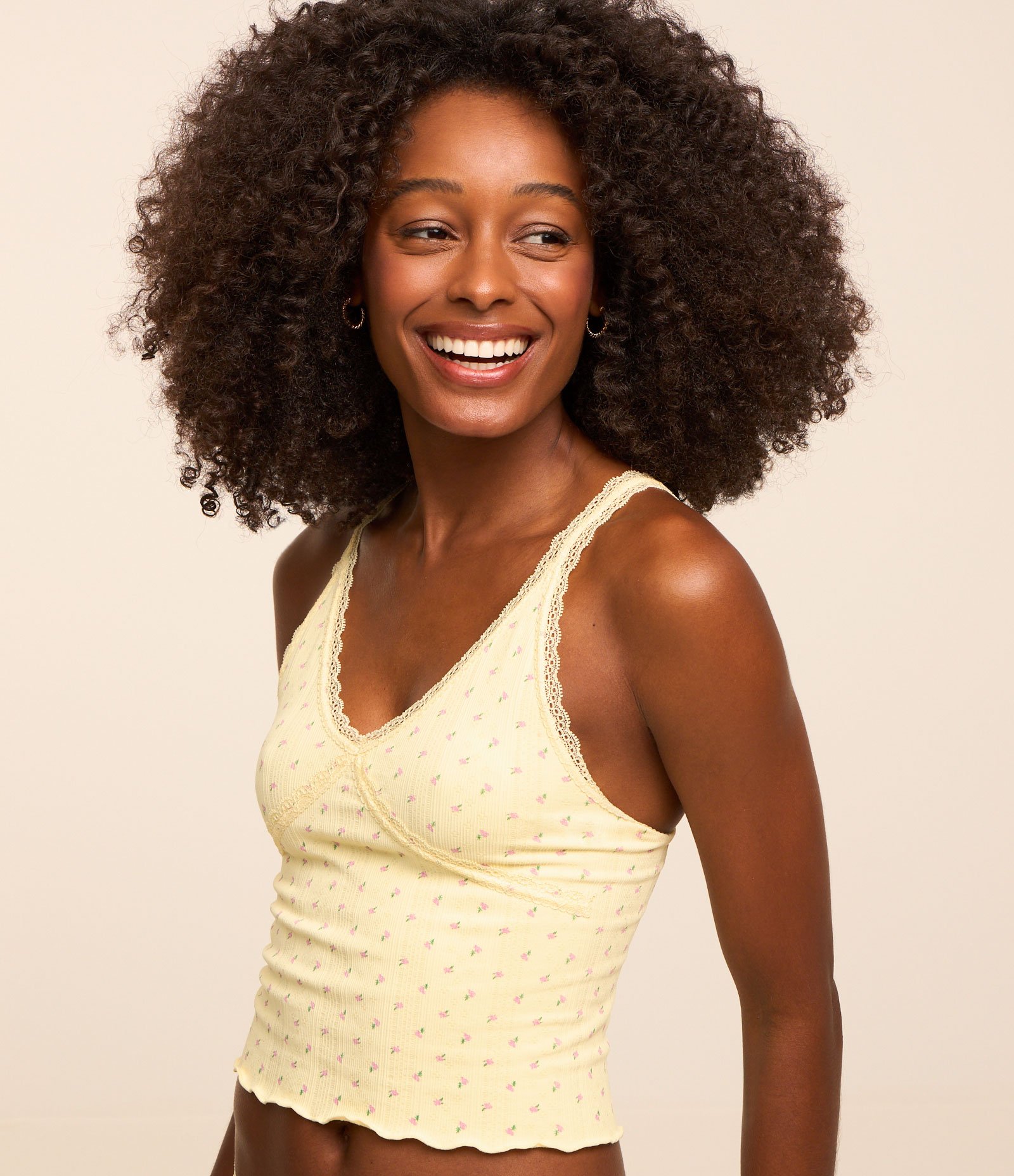 Camisete Sem Bojo e Sem Costura com Estampa Floral Amarelo 1