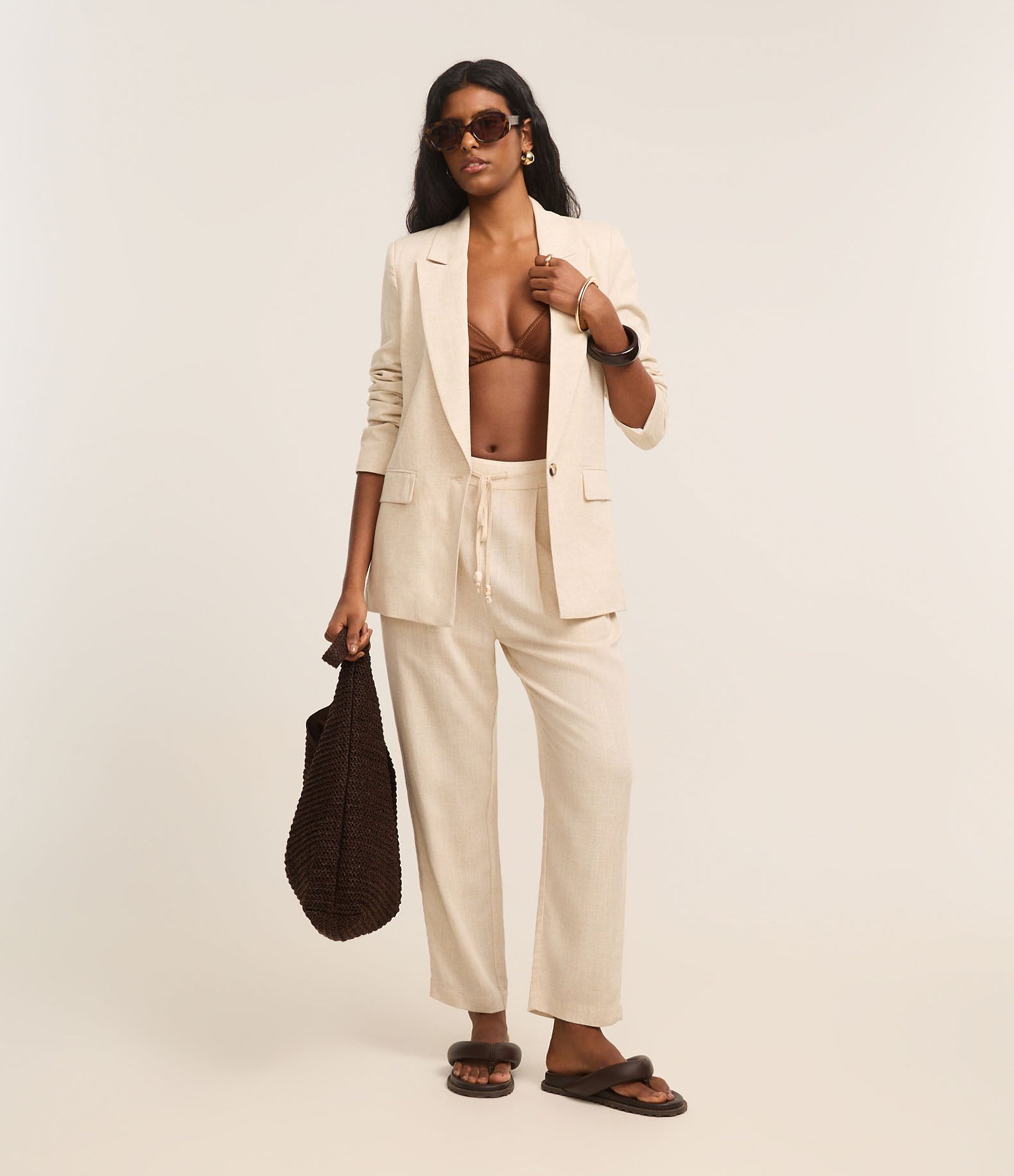 Blazer em Viscolinho com Lapelas e Botão Único Off White 4