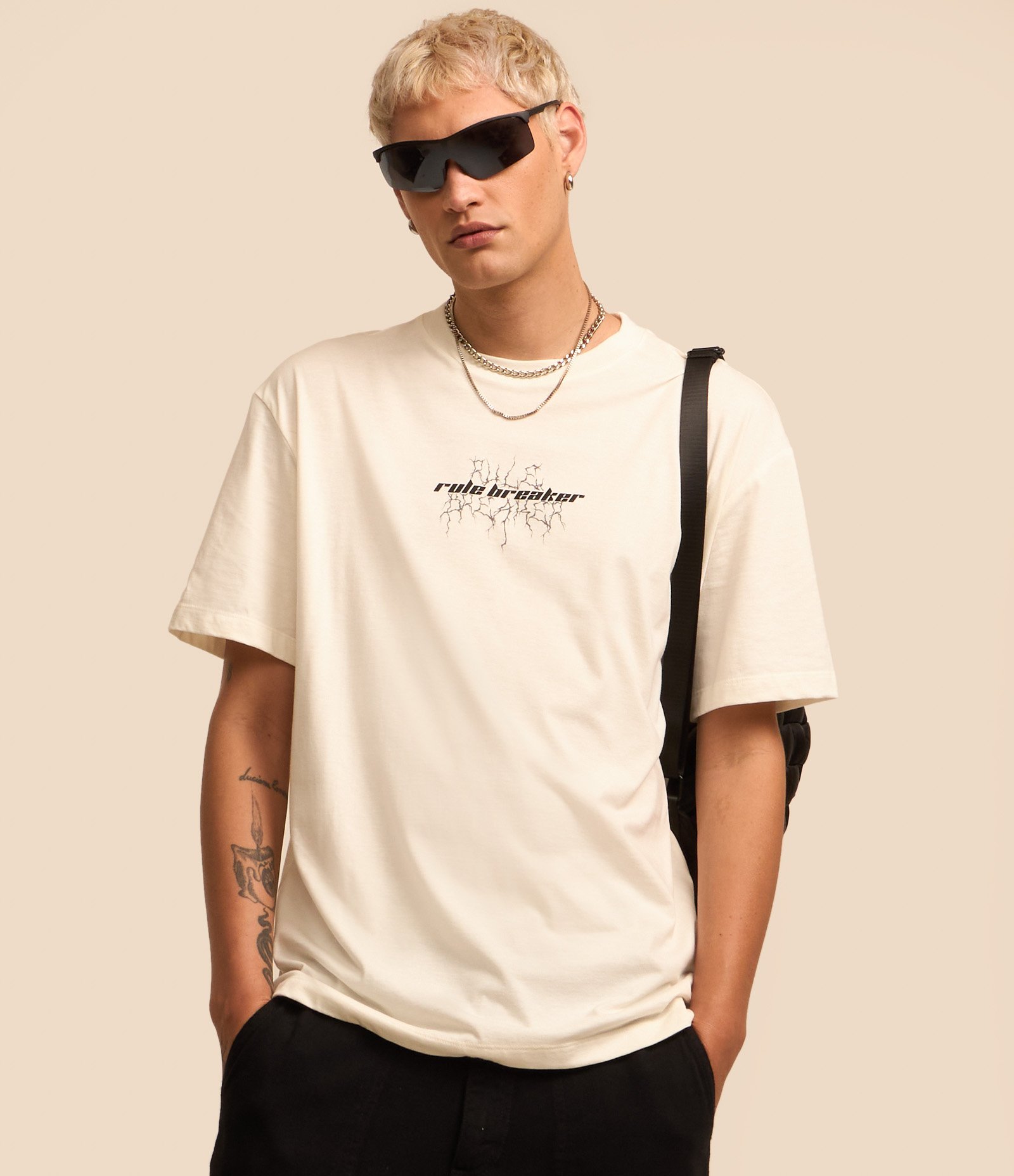 Camiseta Relaxed com Manga Curta e Estampa Angel Rule Breaker Branco 5