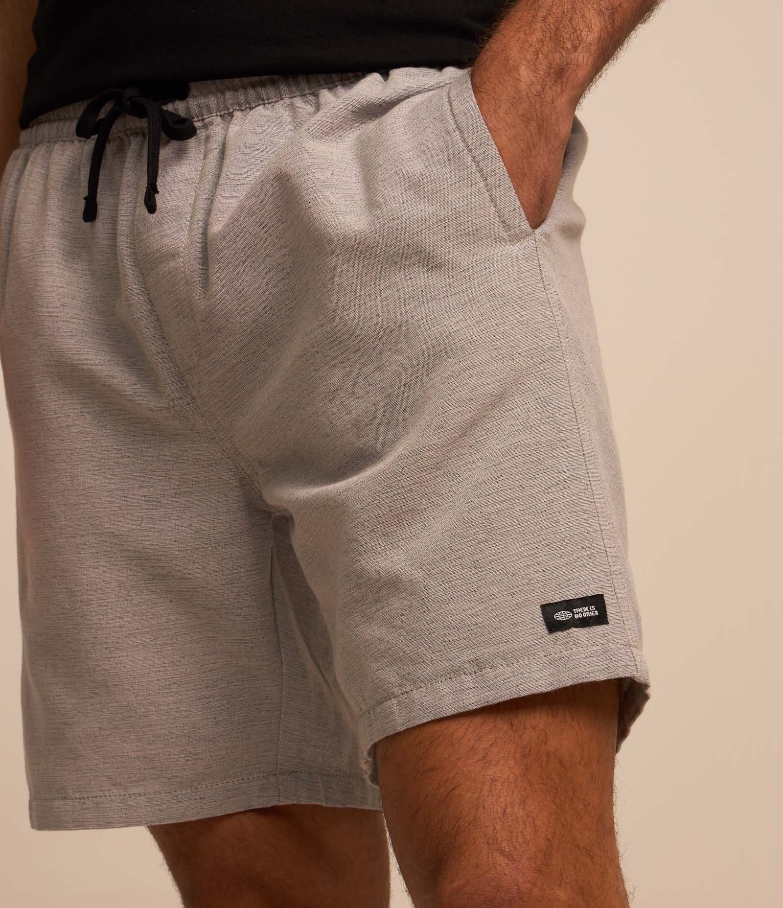 Bermuda em Algodão com Efeito Rajado Cinza 4