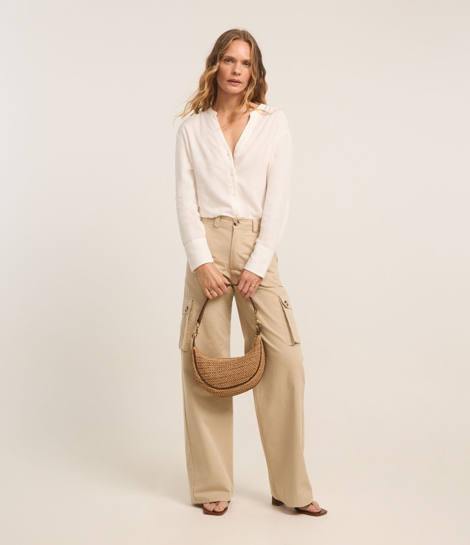 Camisa em Viscolinho com Gola Padre Branco 2