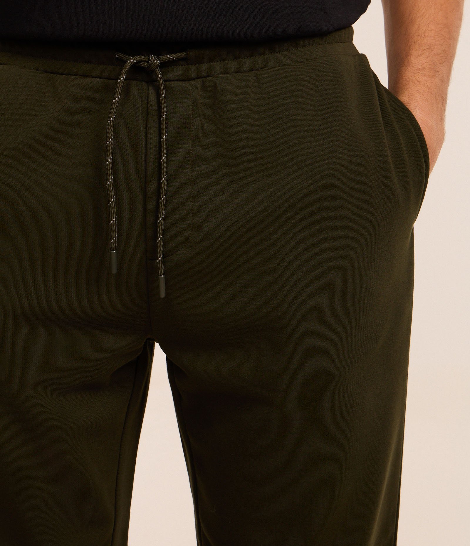 Calça Jogger em Moletom com Cós Elástico e Cordão Verde 3