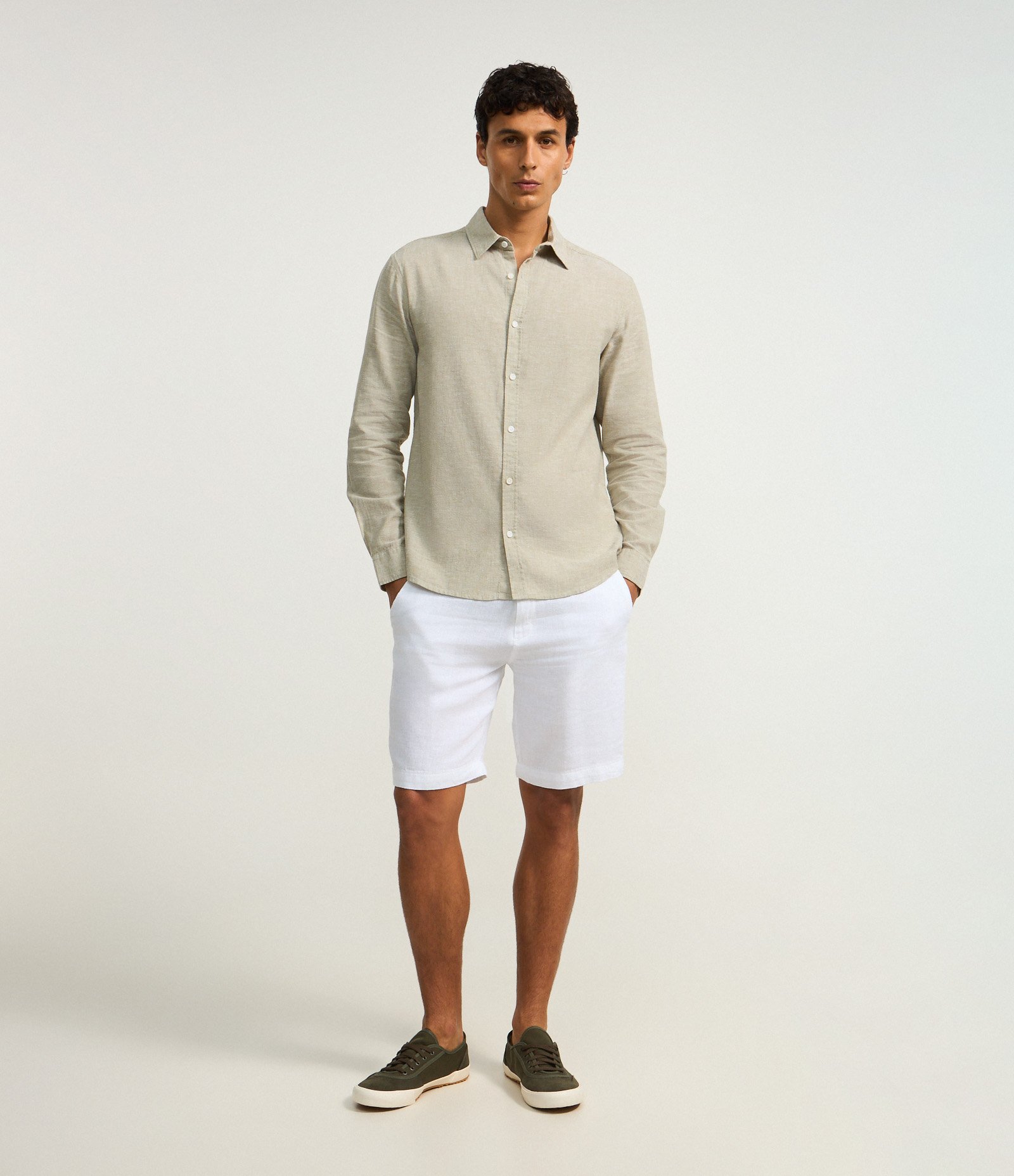 Camisa Regular Básica em Linho com Gola Colarinho Verde Claro 2