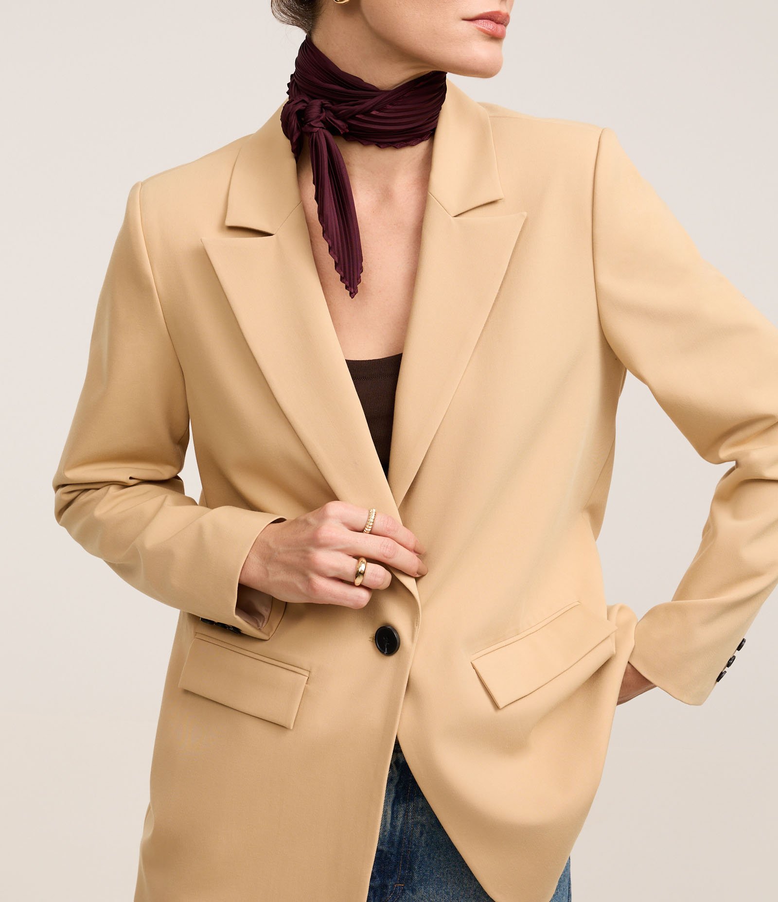 Blazer Oversized Alfaiatado com Botão Único Bege 5