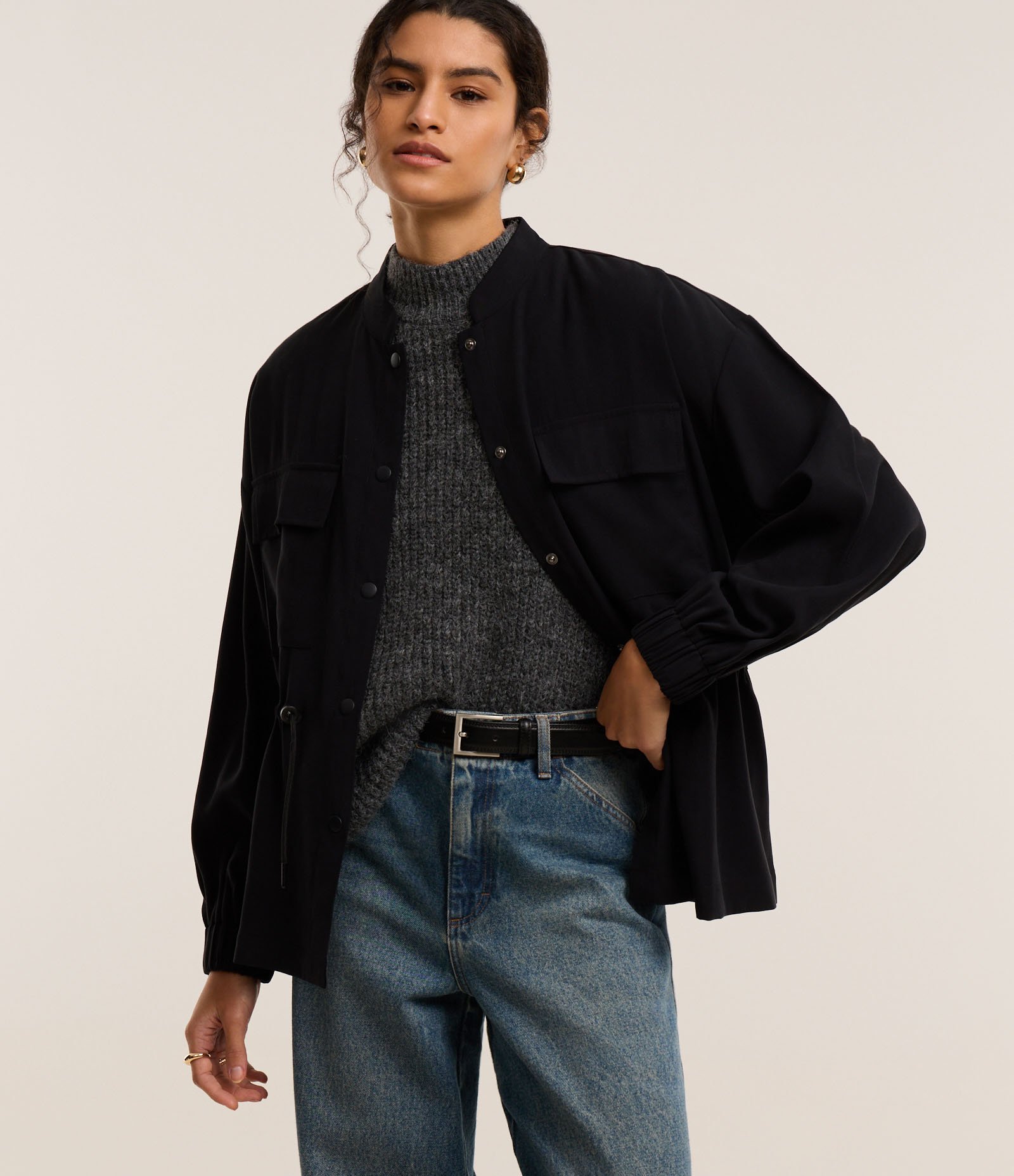 Jaqueta Parka em Viscose com Tencel na Cintura e Gola Alta Preto 1