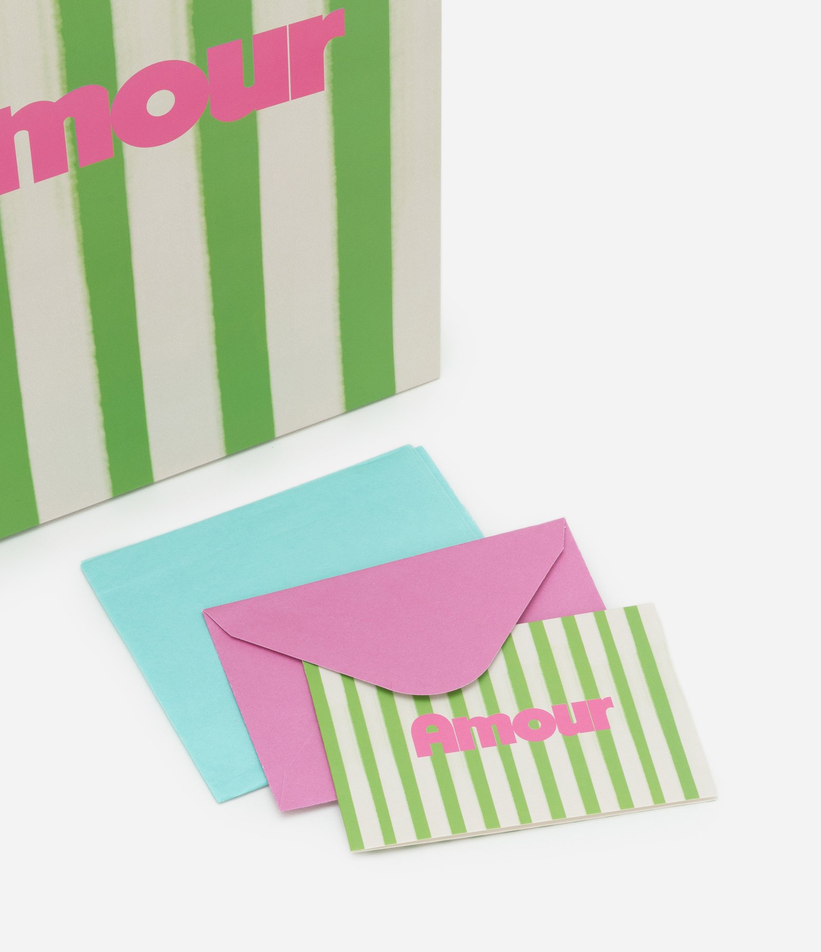 Embalagem de Presente Pequena Listrada com Estampa Lettering Amour Verde 4