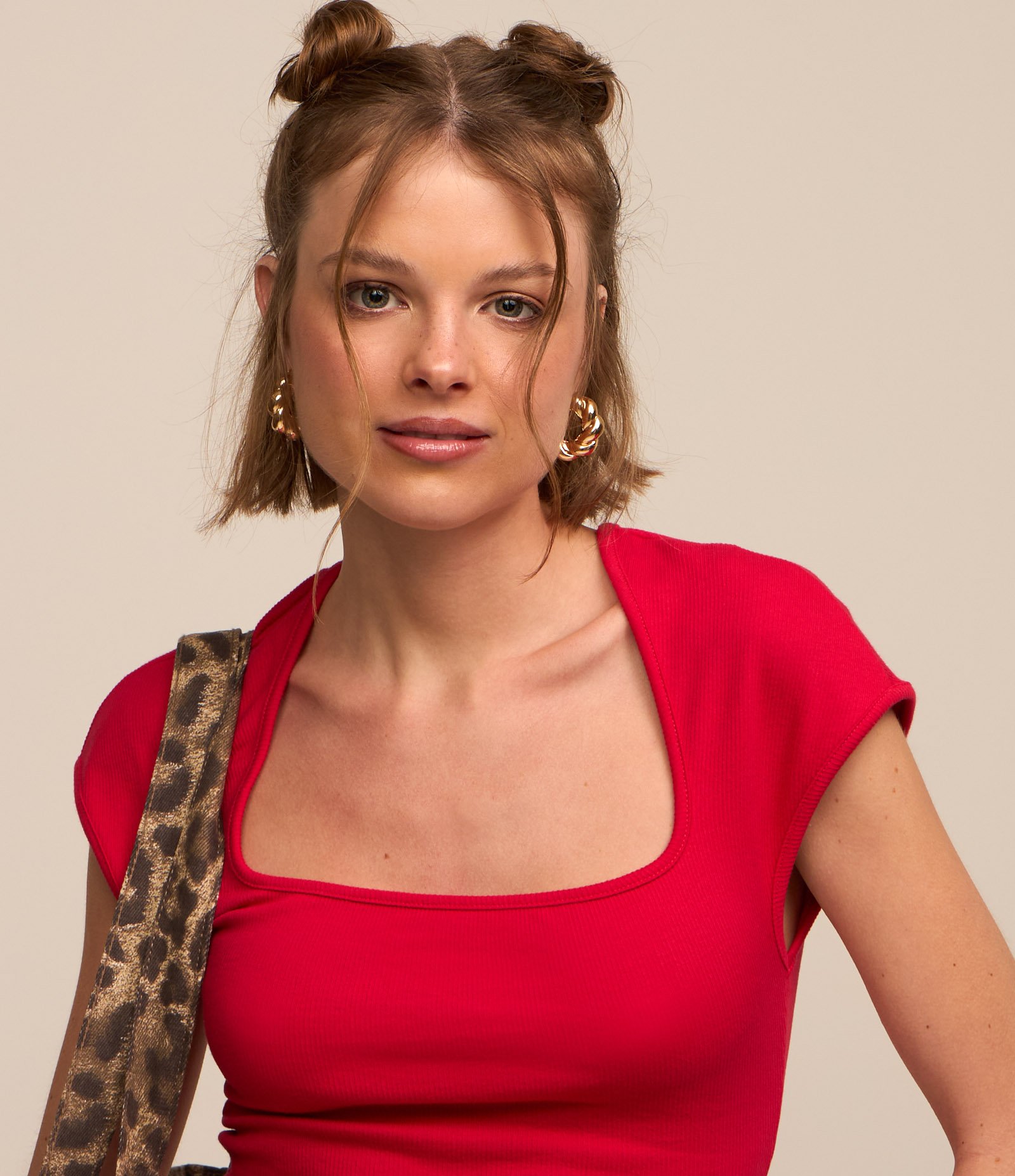 Blusa em Ribana com Decote Quadrado Vermelho 3