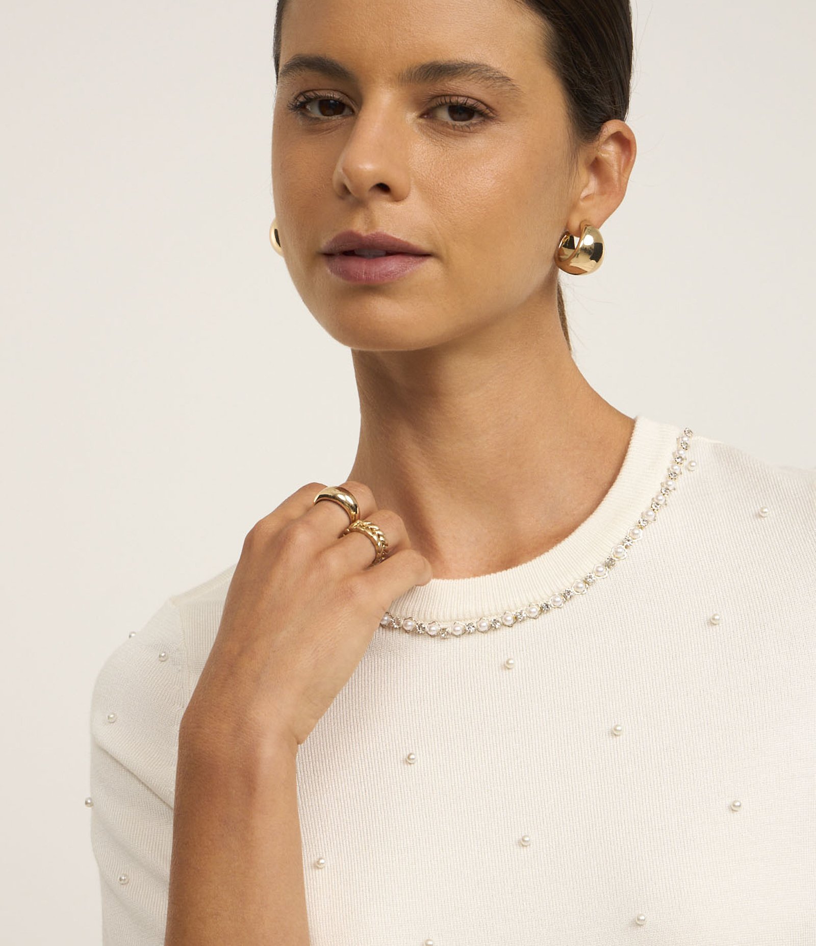 Blusa em Tricô com Aplicação de Pérolas e Strass Branco 4