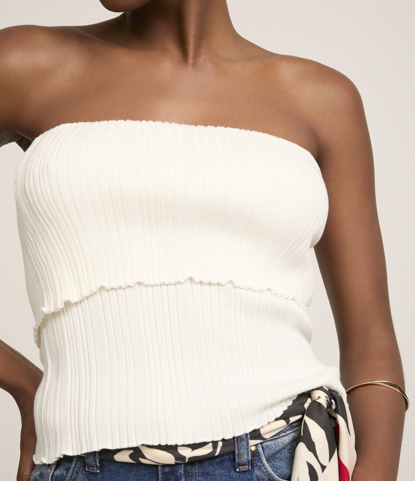 Blusa Tomara Que Caia em Tricô com Busto Dobrado Off White 3