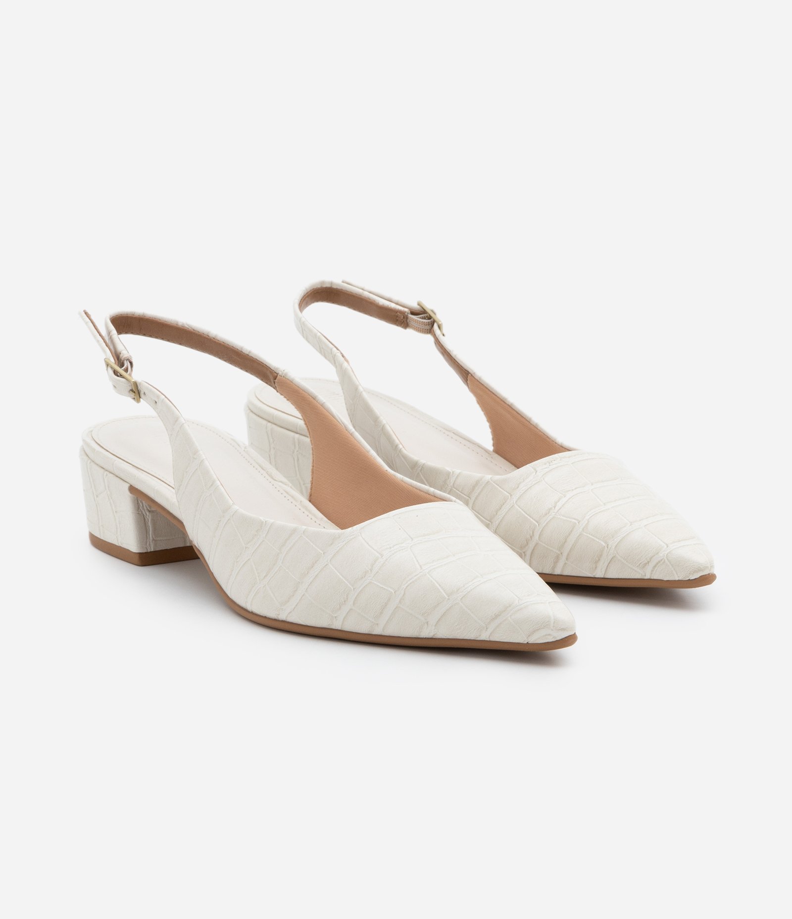 Sapato Scarpin Slingback em PU com Estampa Croco Off White 2