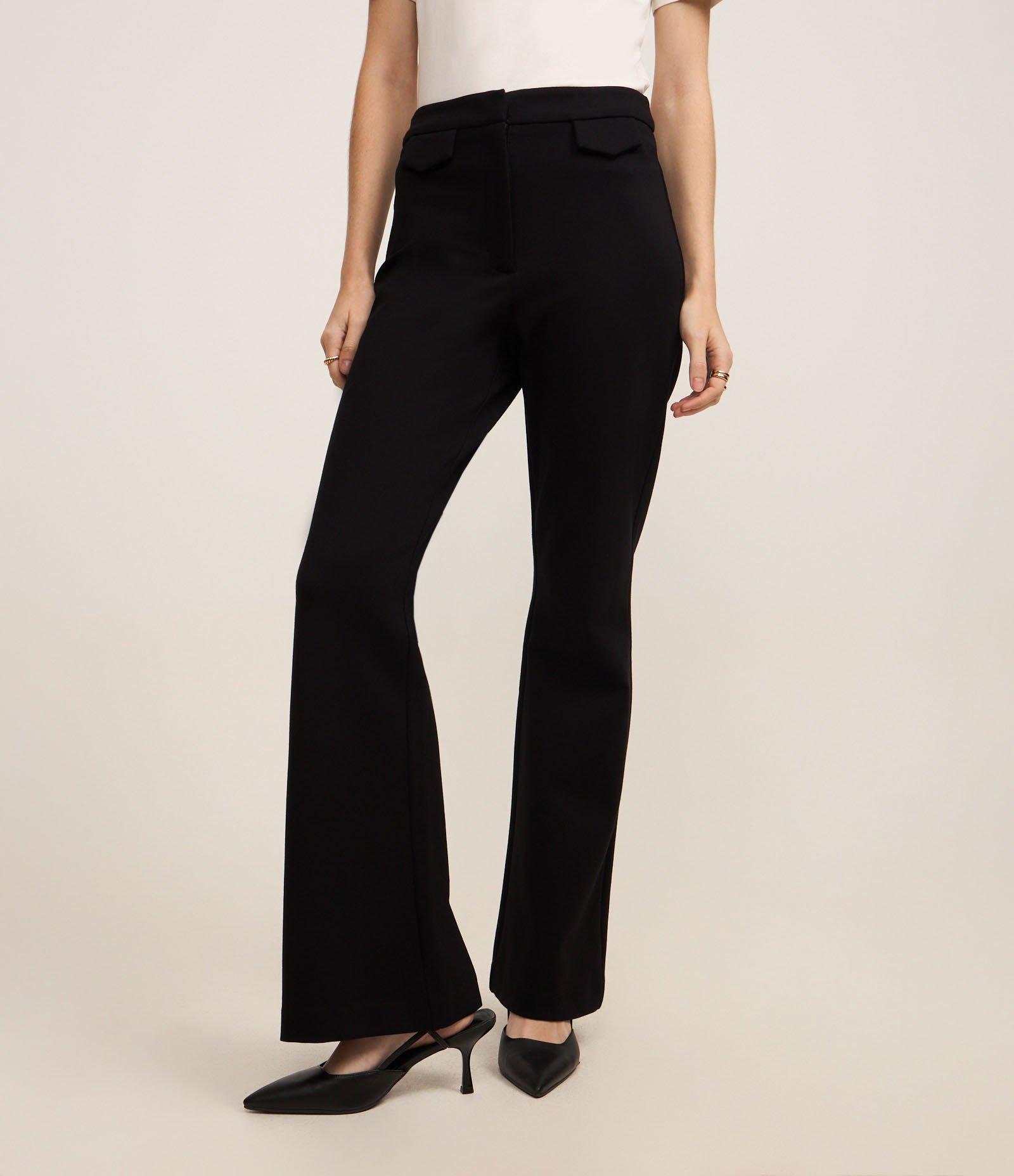 Calça Flare em Ponto Roma com Bolsinhos de Lapela 3