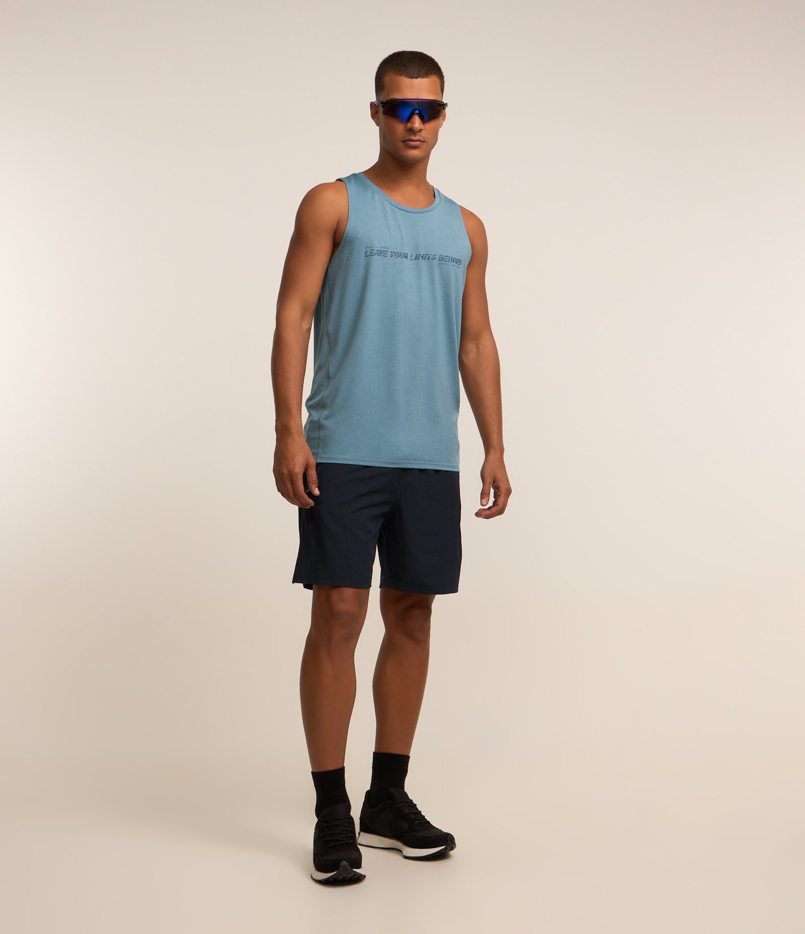 Regata Regular Esportiva com Estampa Lettering Azul 2