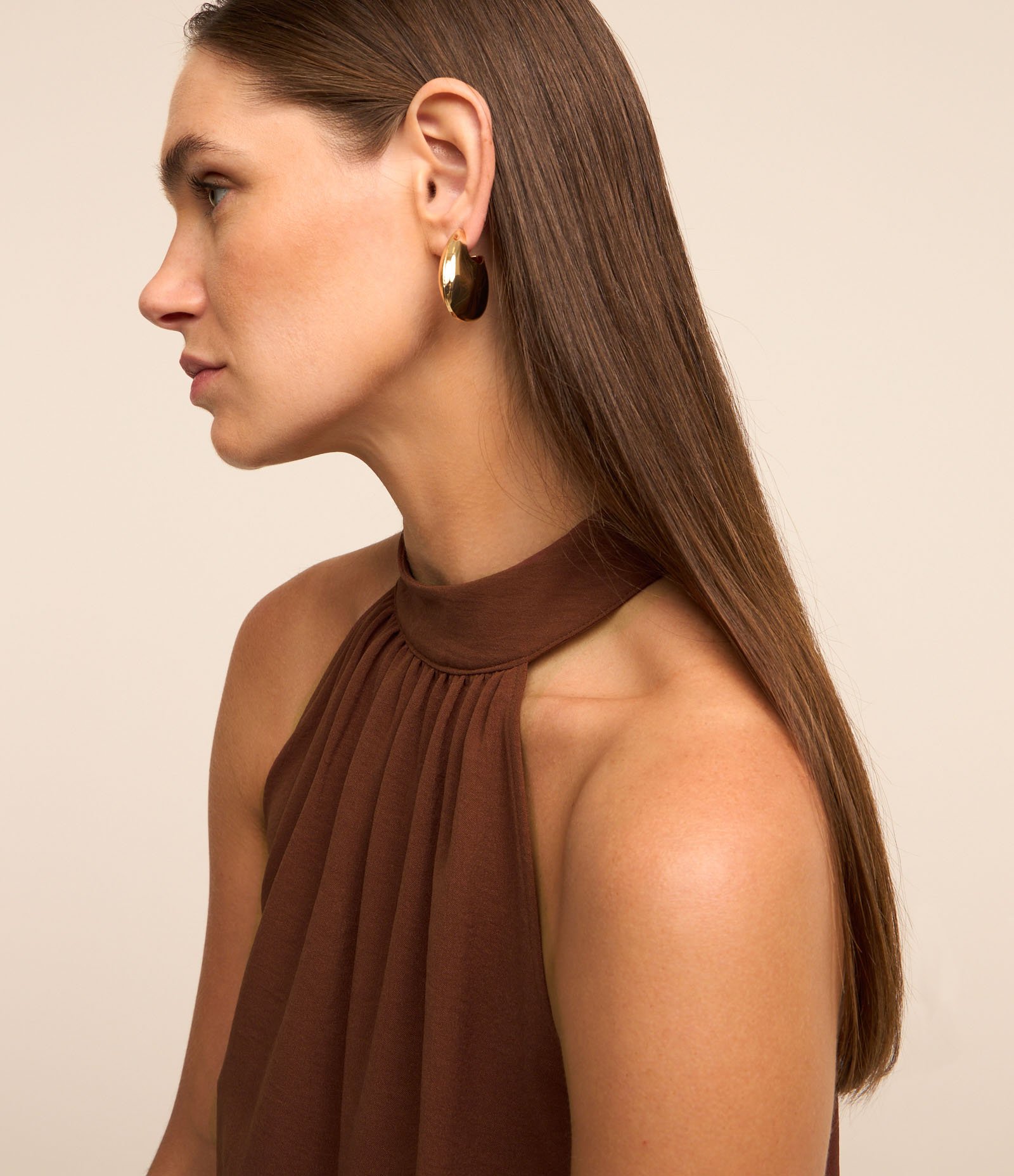 Blusa Sem Manga com Efeito Airflow e Gola Halter Marrom 3