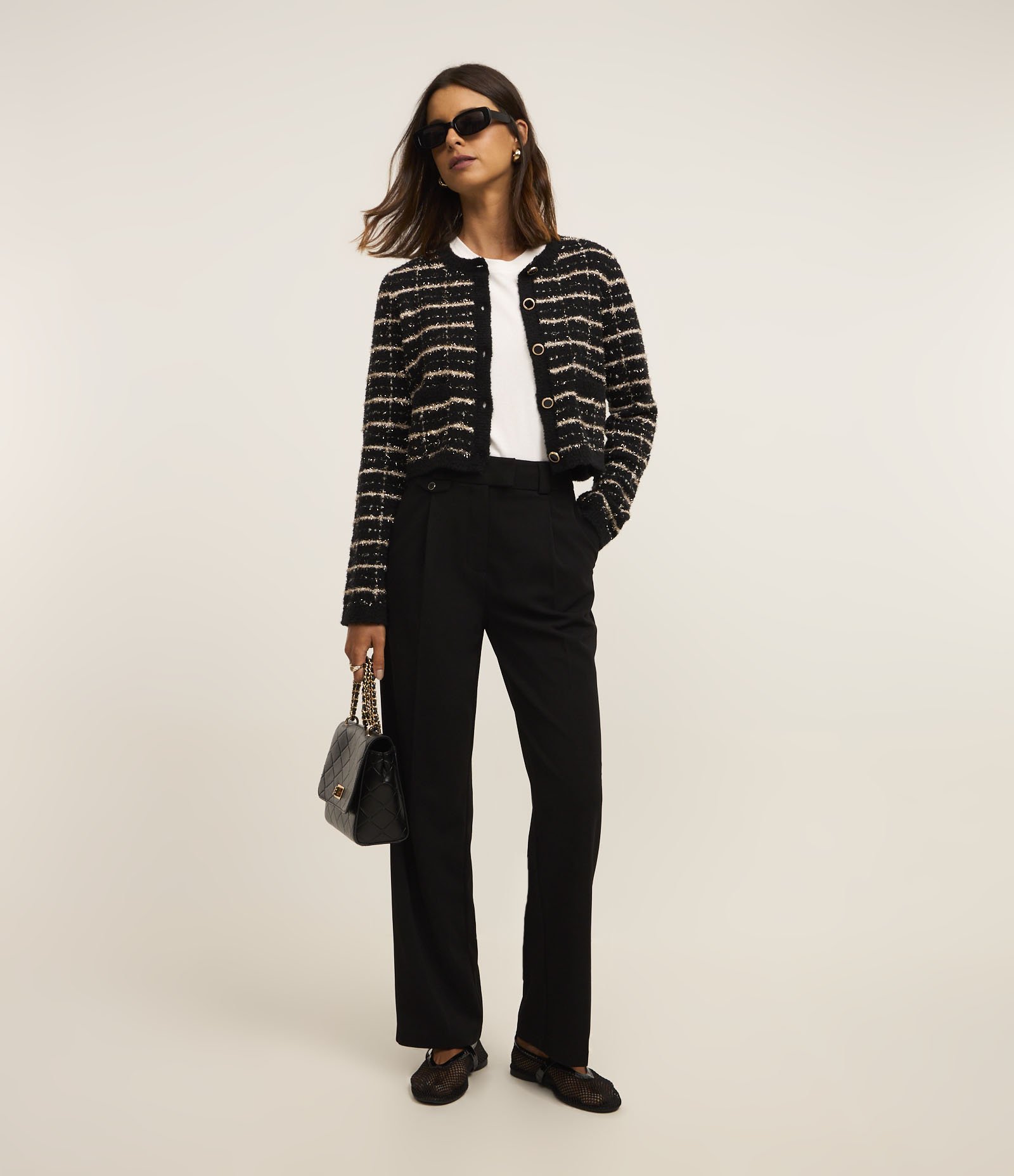 Calça Wide Alfaiataria em Crepe com Detalhe de Lapela Preto 1