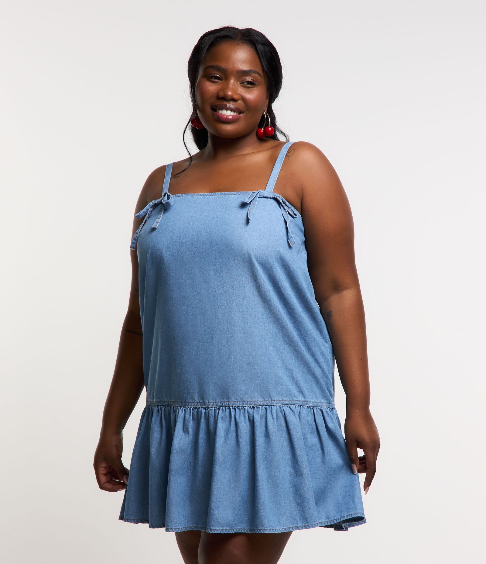 Vestido Curto em Jeans Leve com Laços Curve & Plus Size Azul 1