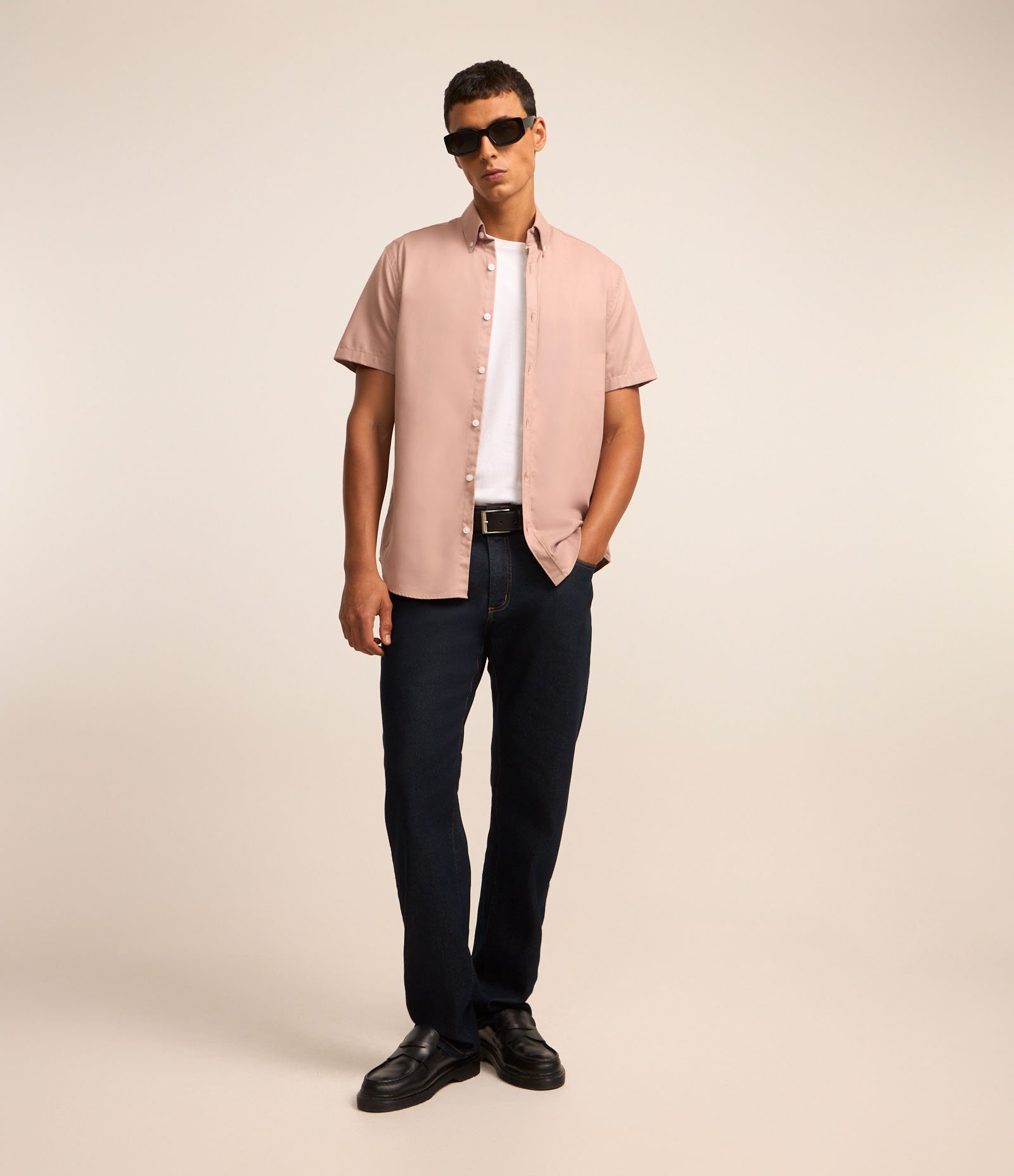 Camisa Comfort em Oxford com Gola Colarinho e Manga Curta Rosa 2