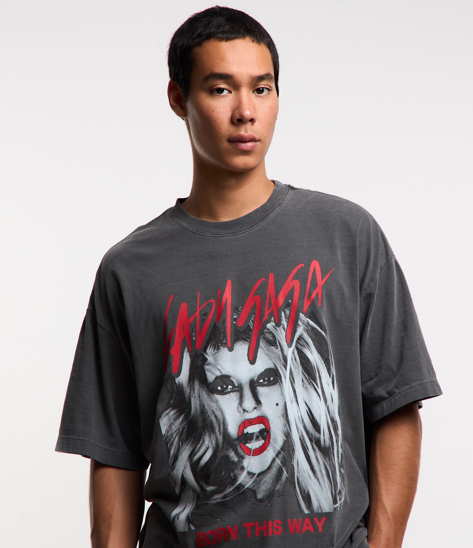 Camiseta Boxy em Algodão com Estampa Lady Gaga Cinza 3