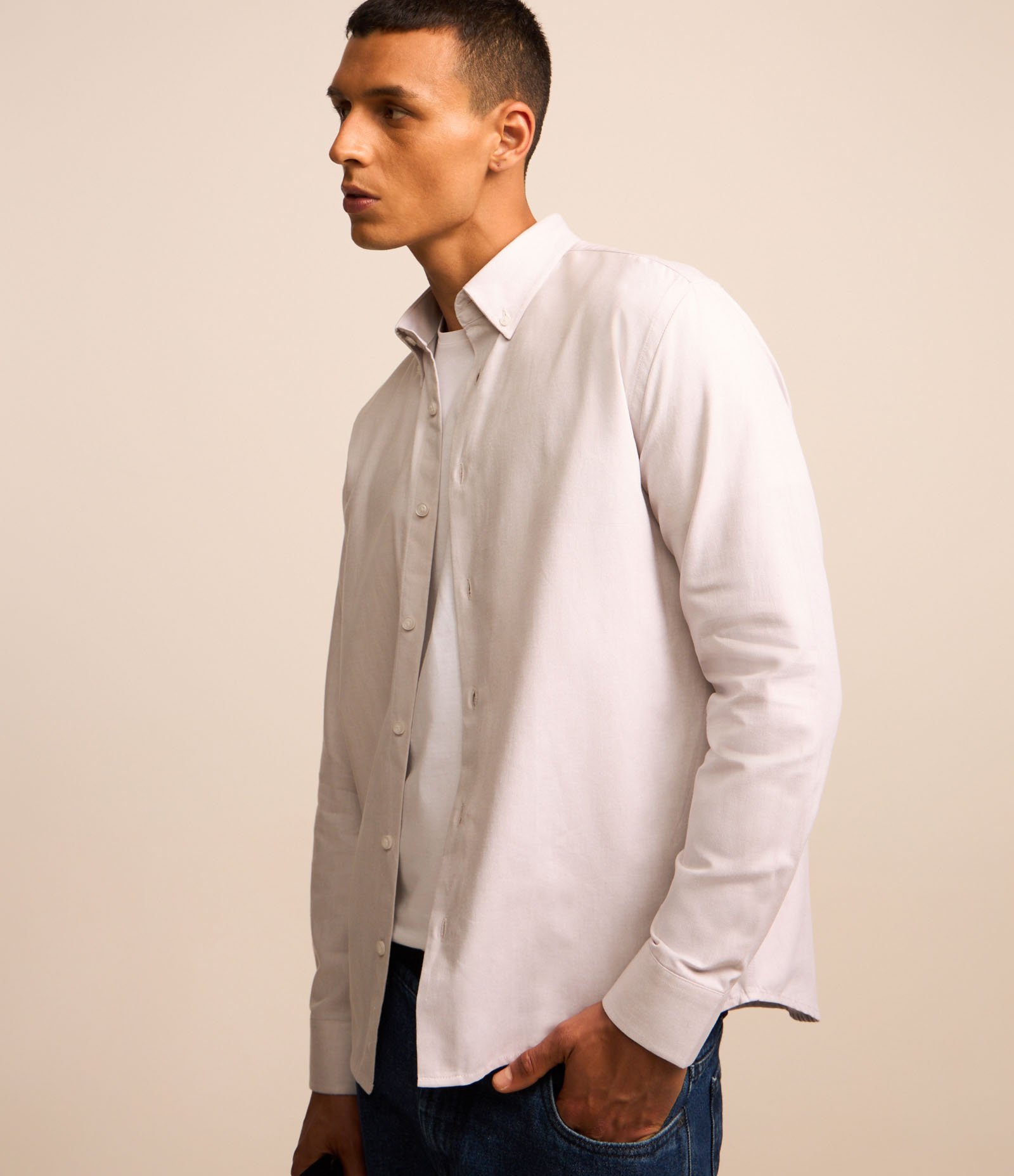 Camisa Regular Básica em Oxford Cinza Claro 3