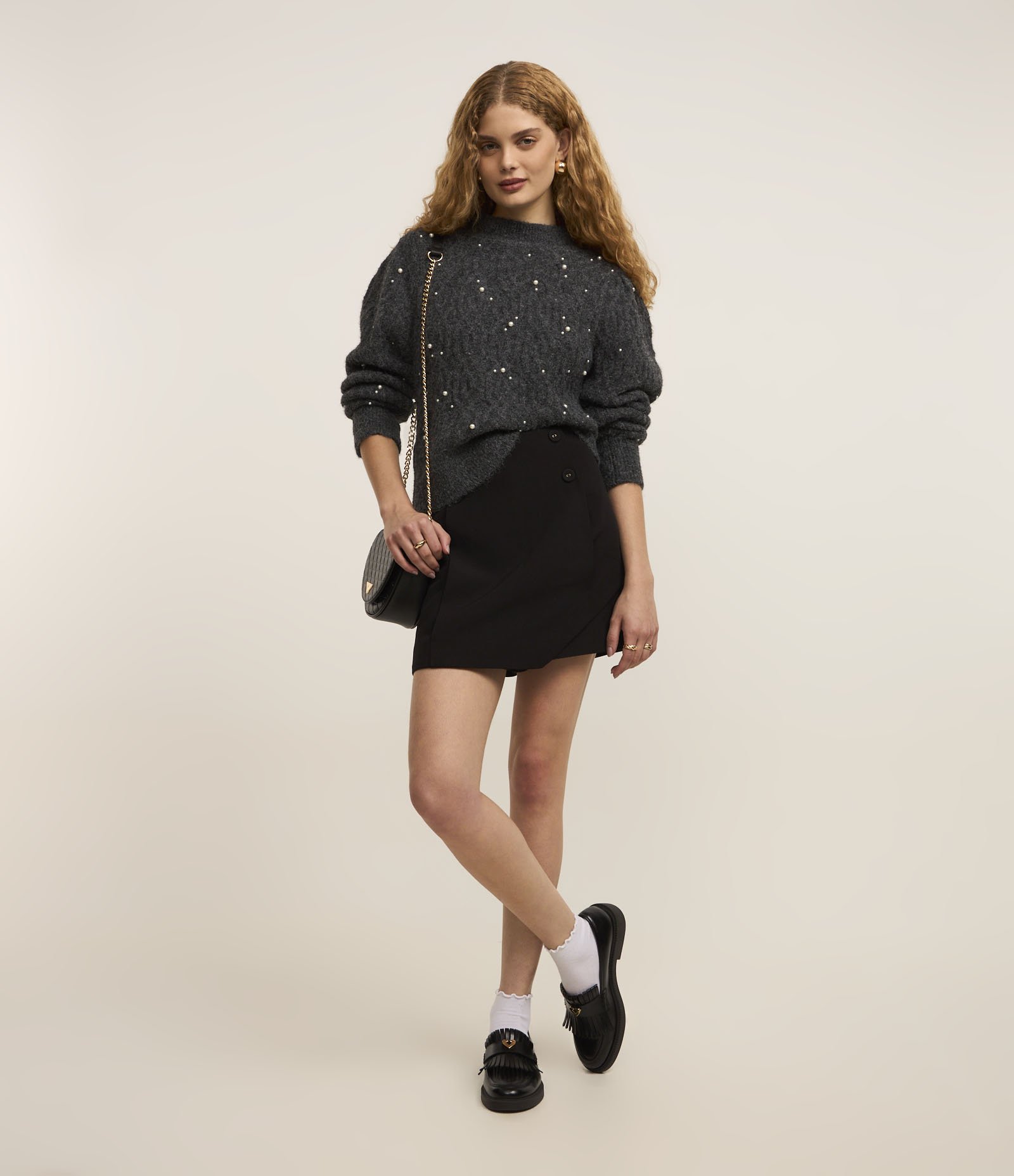 Blusão em Tricô Texturizado com Pérolas Cinza 2