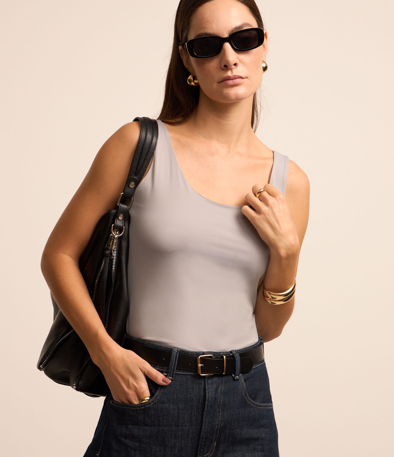 Blusa em Poliamida com Decote U e Alça Larga Cinza 1