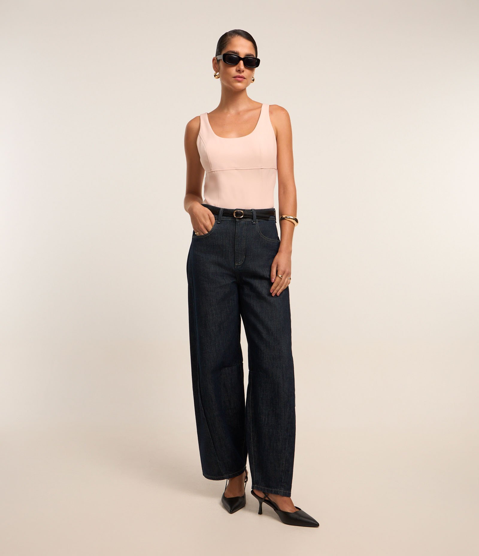 Blusa Regata Alfaiataria Estruturada Bege 2