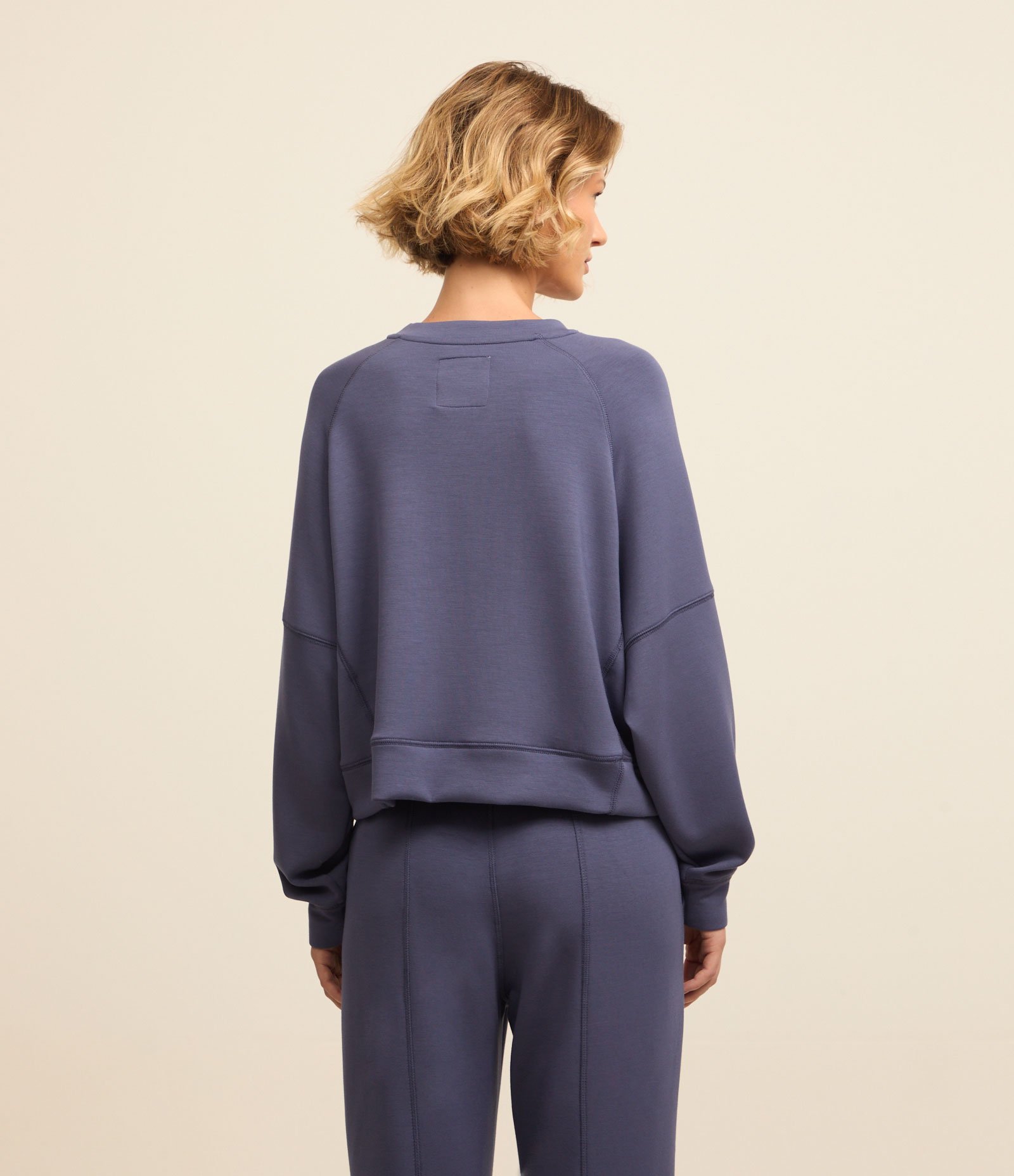 Blusão Moletom Esportivo em Microfibra com Recortes Azul 4