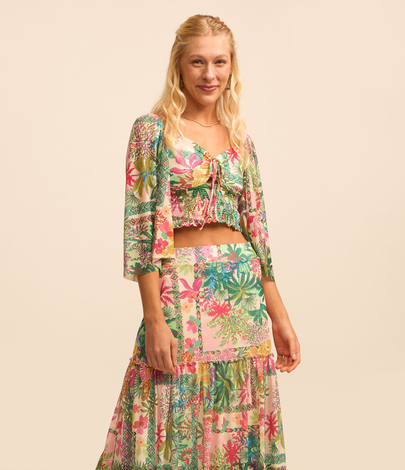 Saia New Midi em Tule com Babados e Estampa Jardim Tropical Off White/ Verde 3