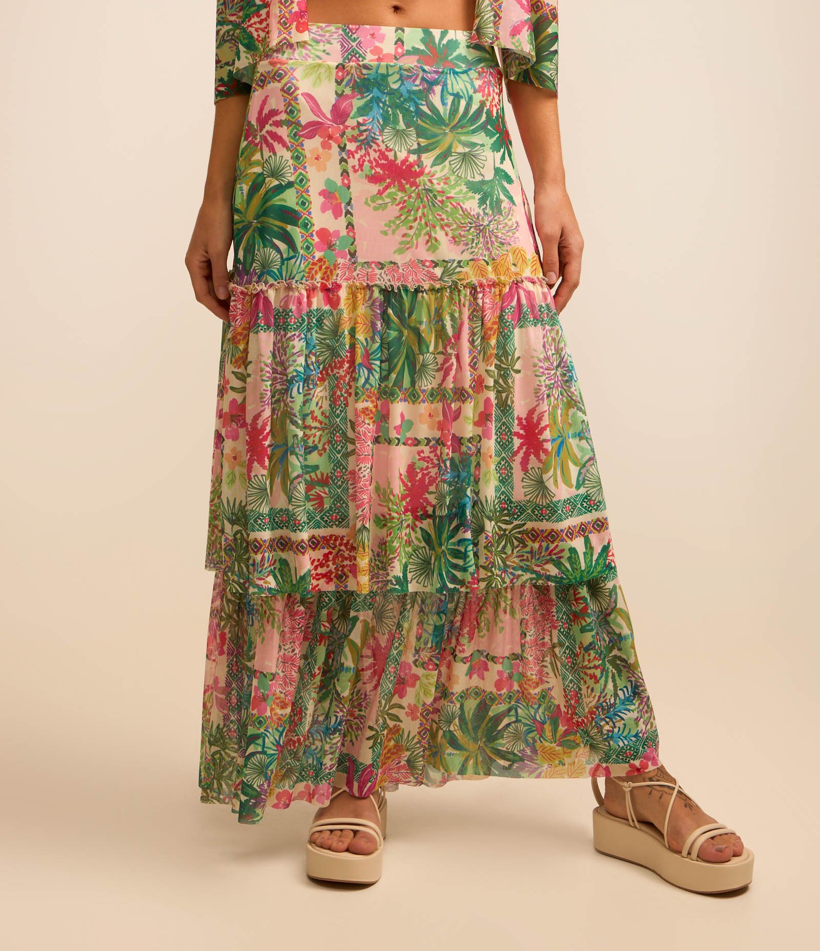 Saia New Midi em Tule com Babados e Estampa Jardim Tropical Off White/ Verde 4