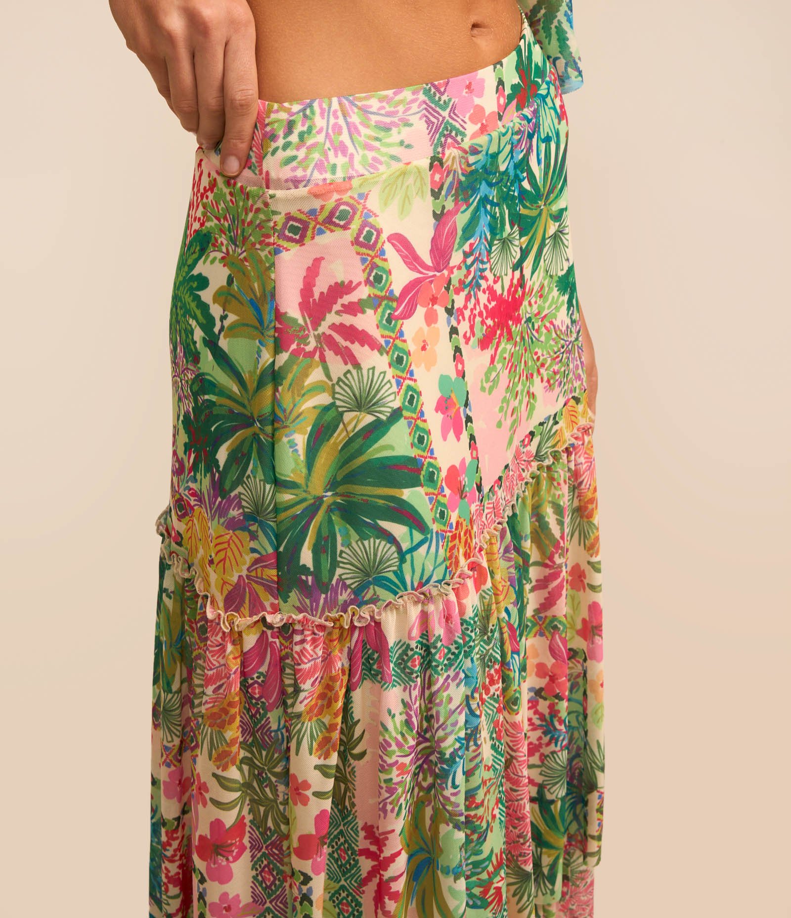 Saia New Midi em Tule com Babados e Estampa Jardim Tropical Off White/ Verde 5