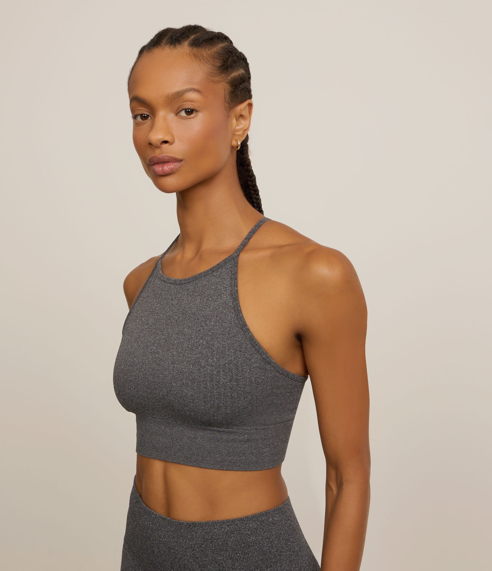 Top Esportivo de Alça Seamless com Textura Canelada Cinza 1