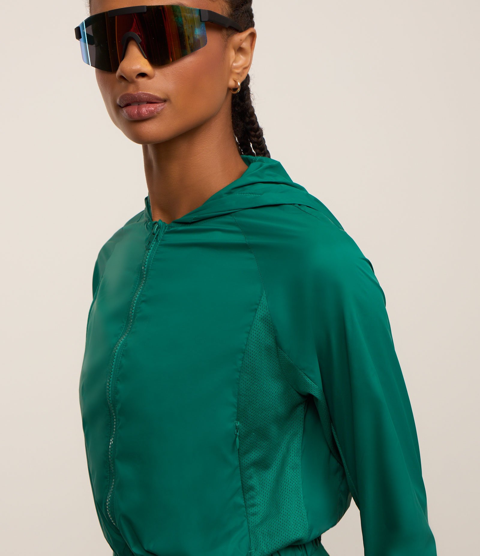 Jaqueta Corta Vento Esportiva Cropped com Saquinho Verde 4