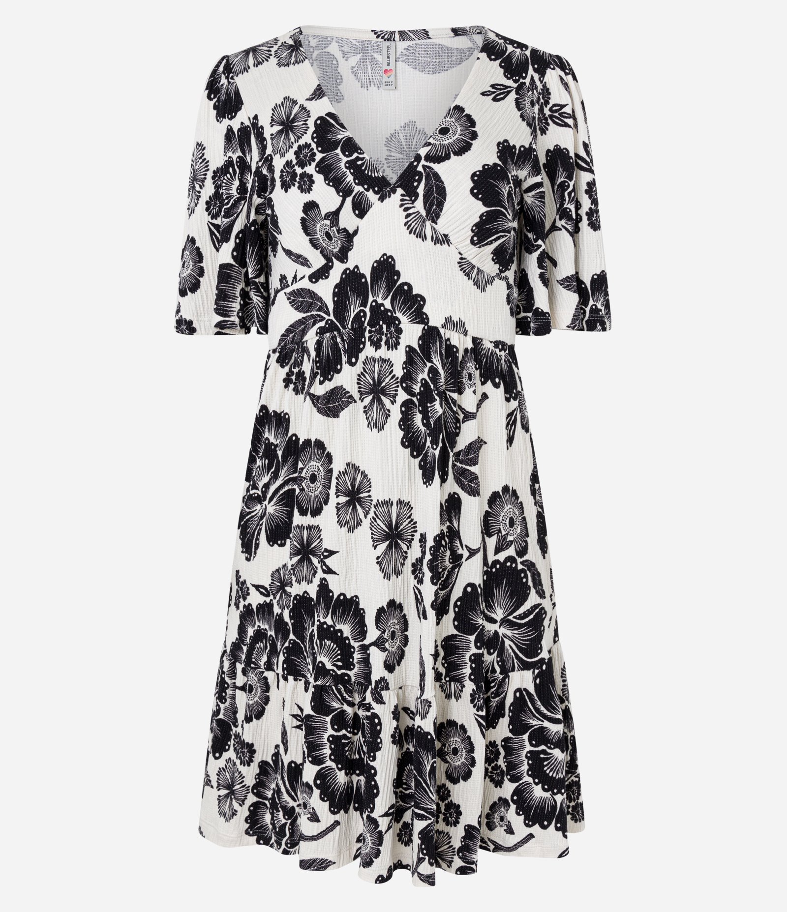 Vestido Curto Texturizado com Manga Godê e Estampa Floral Branco/Preto 3