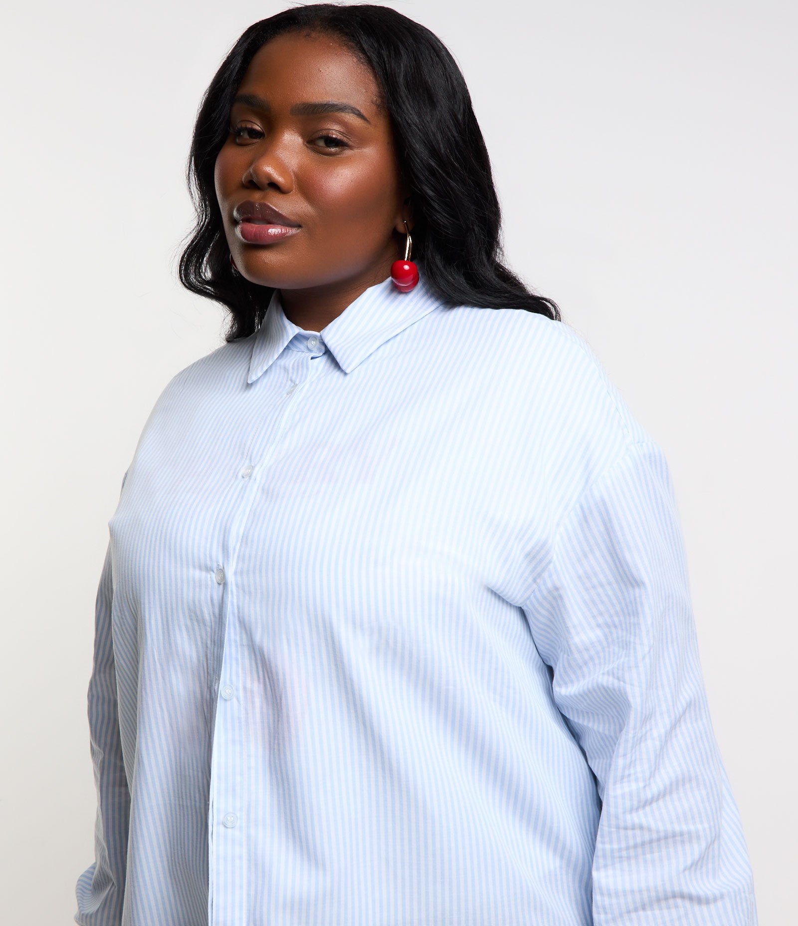 Camisa Alongada em Tricoline Listrado Curve & Plus Size Azul/Branco 4