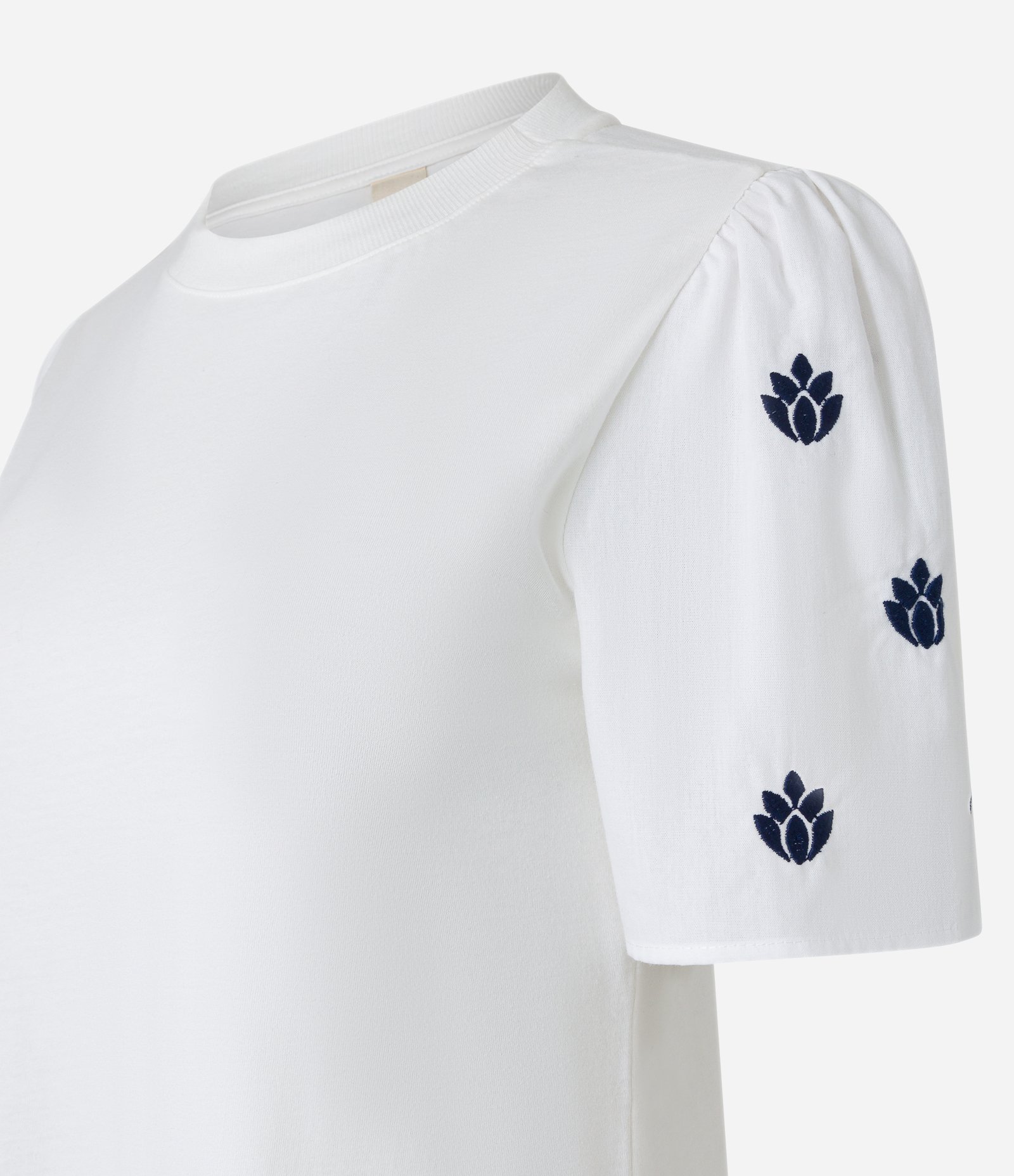 Blusa em Algodão com Bordado na Manga Bufante Branco Neve 6