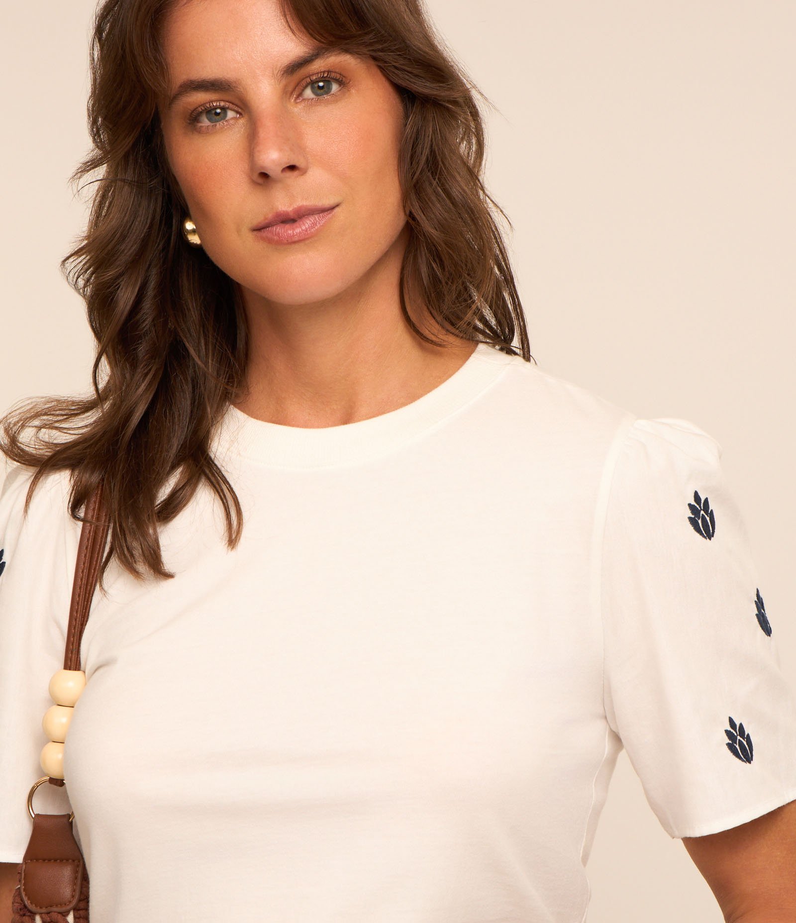 Blusa em Algodão com Bordado na Manga Bufante Branco Neve 3